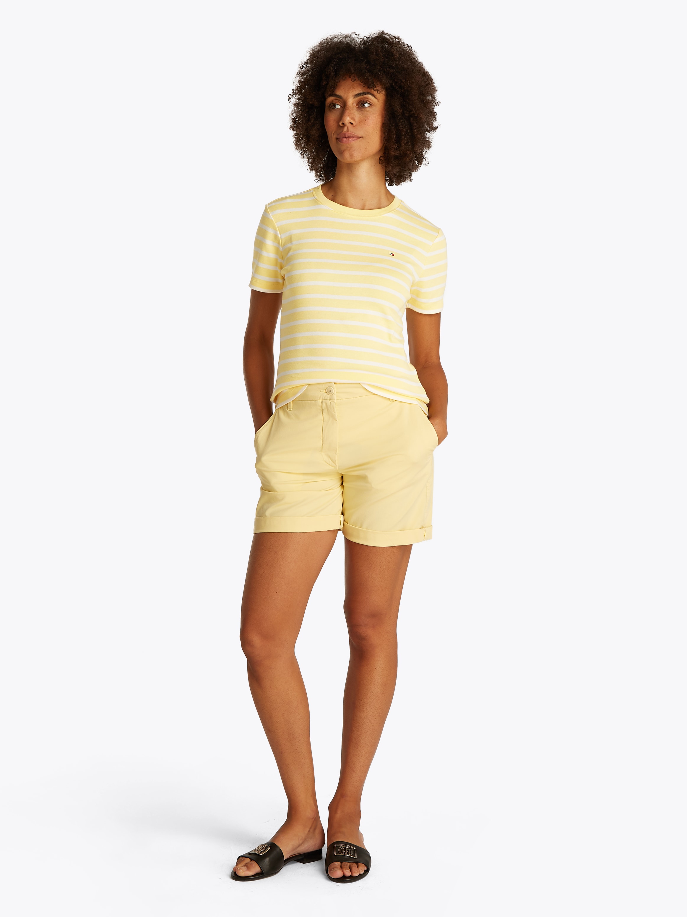 Tommy Hilfiger T-Shirt »SLIM CODY C-NK SS«, mit Logostickerei
