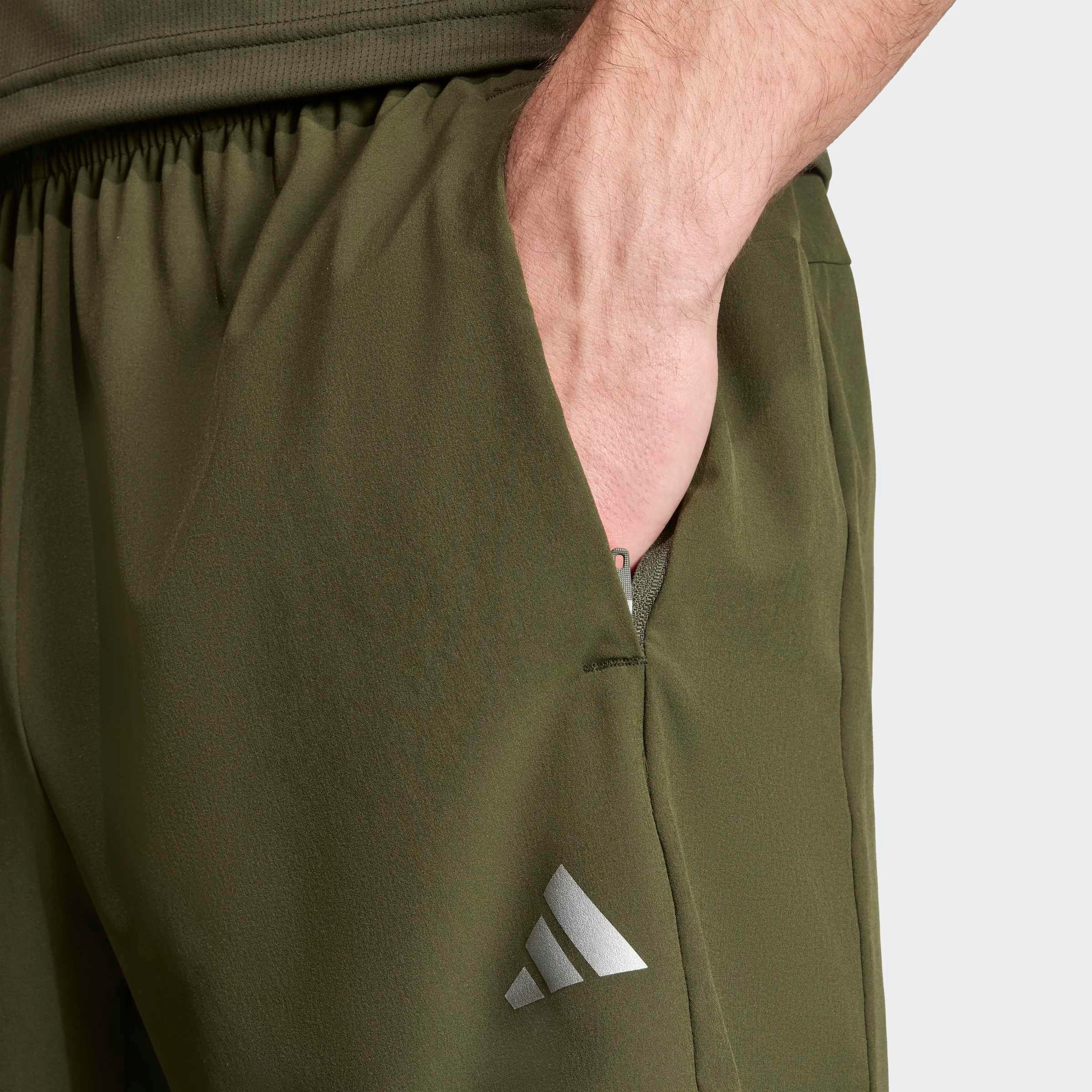 adidas Performance Short »TRAINING ESSENTIALS HOLIDAY PACK«  pour fitness et entraînement, aspect métallique, séchage rapide