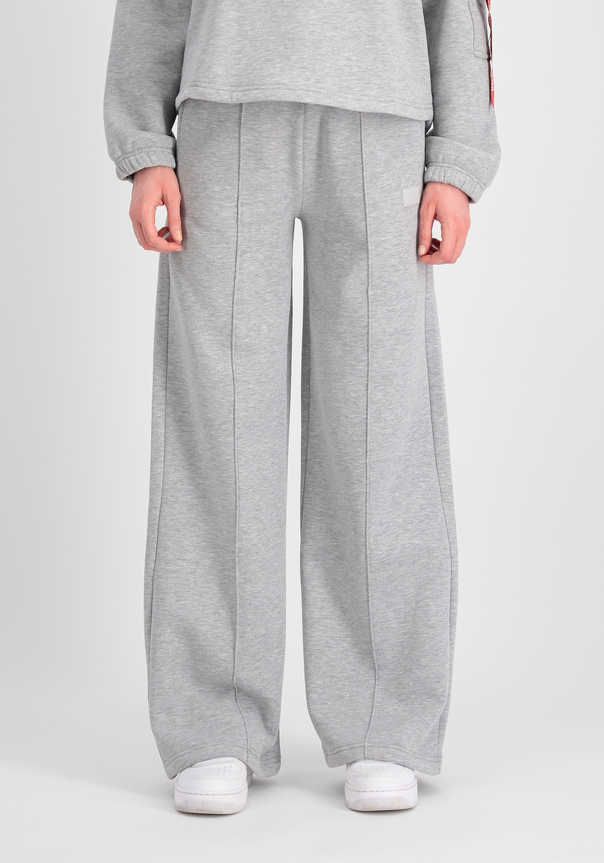 Alpha Industries Jogginghose »Alpha Industries Women - Jogger X-Fit Label Wide Jogger Wmn«