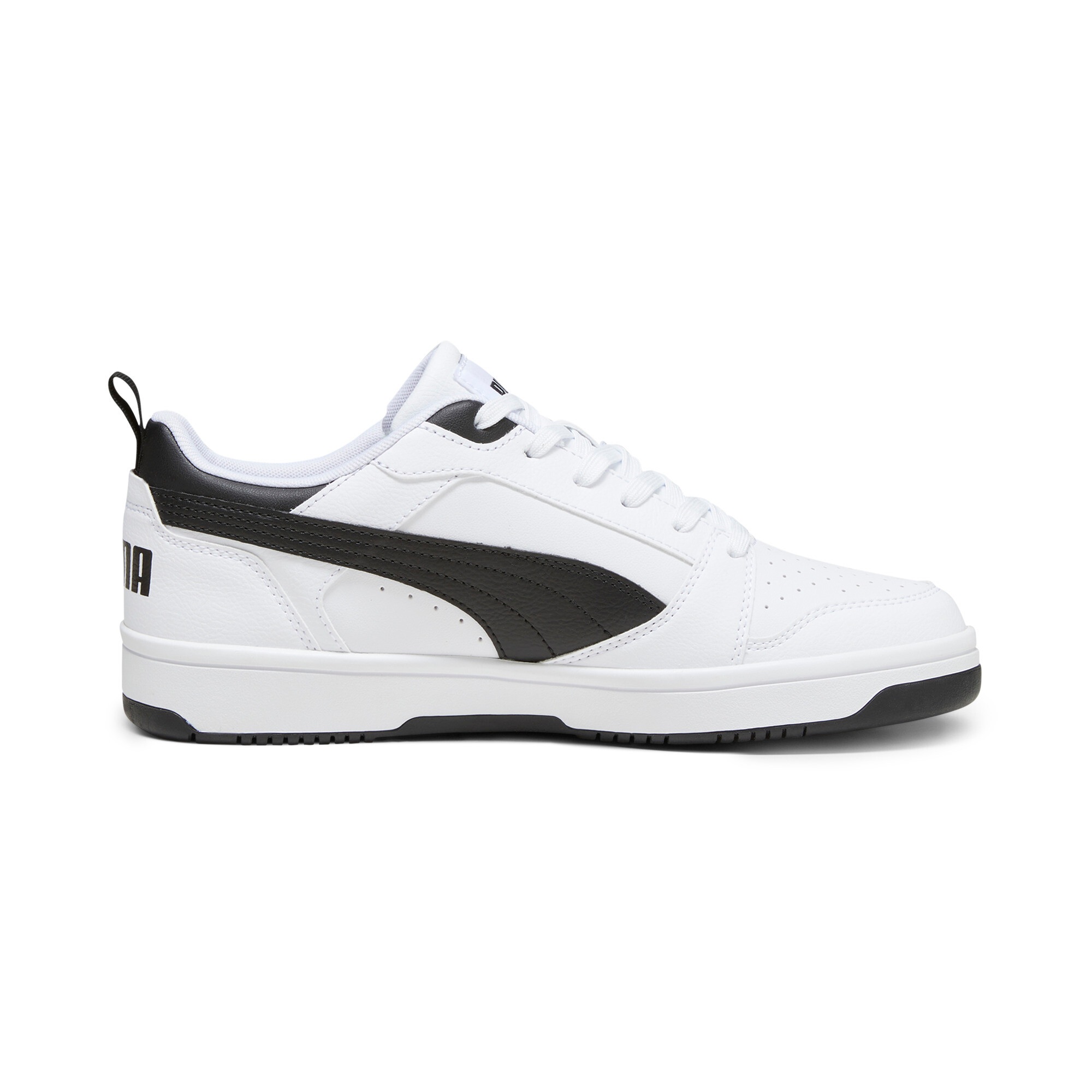 PUMA Sneaker »REBOUND V6 LOW«  niedrig geschnitten, mit Schnürverschluss, aus getrommeltem Leder