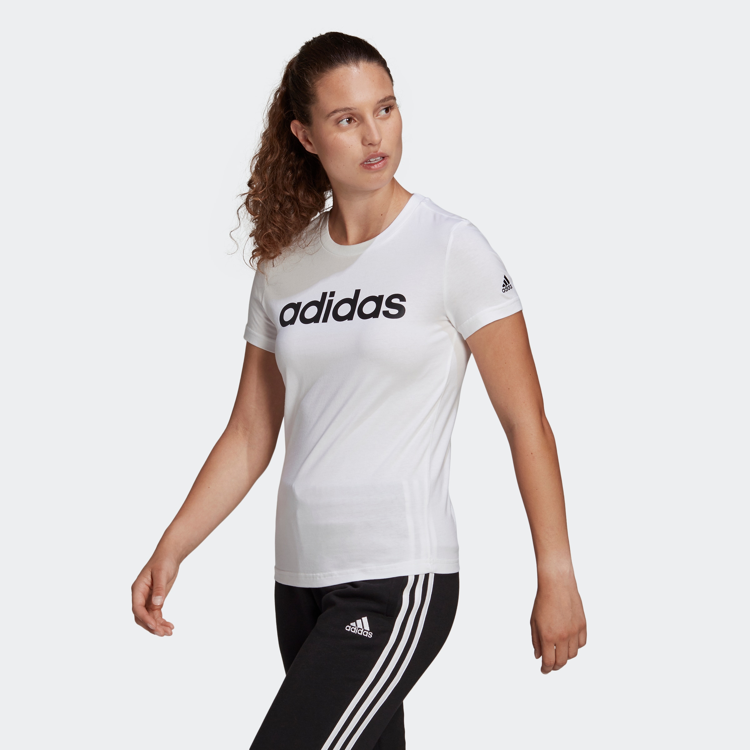 Image of adidas Sportswear T-Shirt "LOUNGEWEAR ESSENTIALS SLIM LOGO"