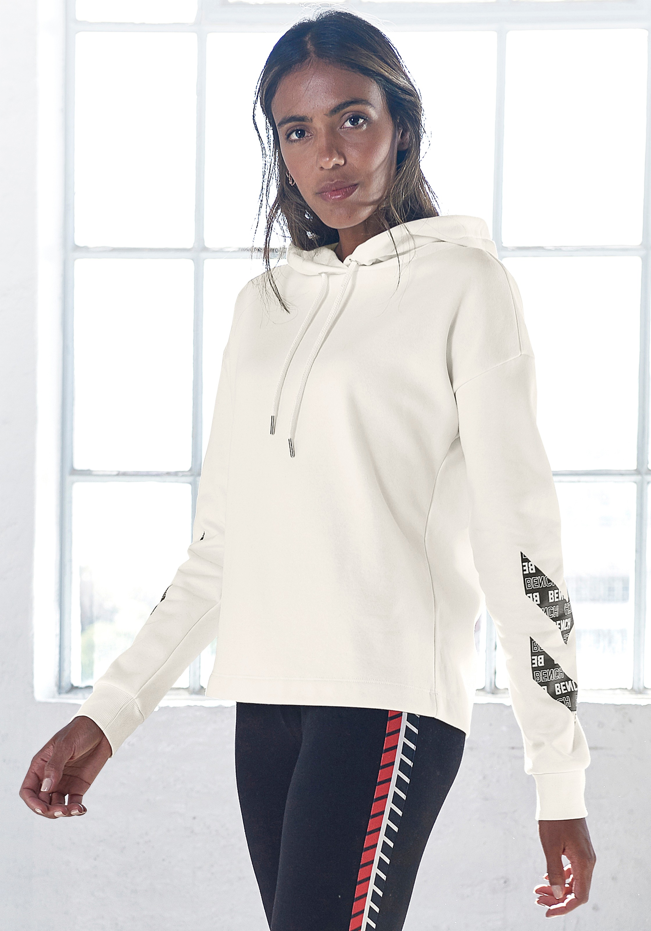 Bench. Hoodie, mit Logodruck kaufen