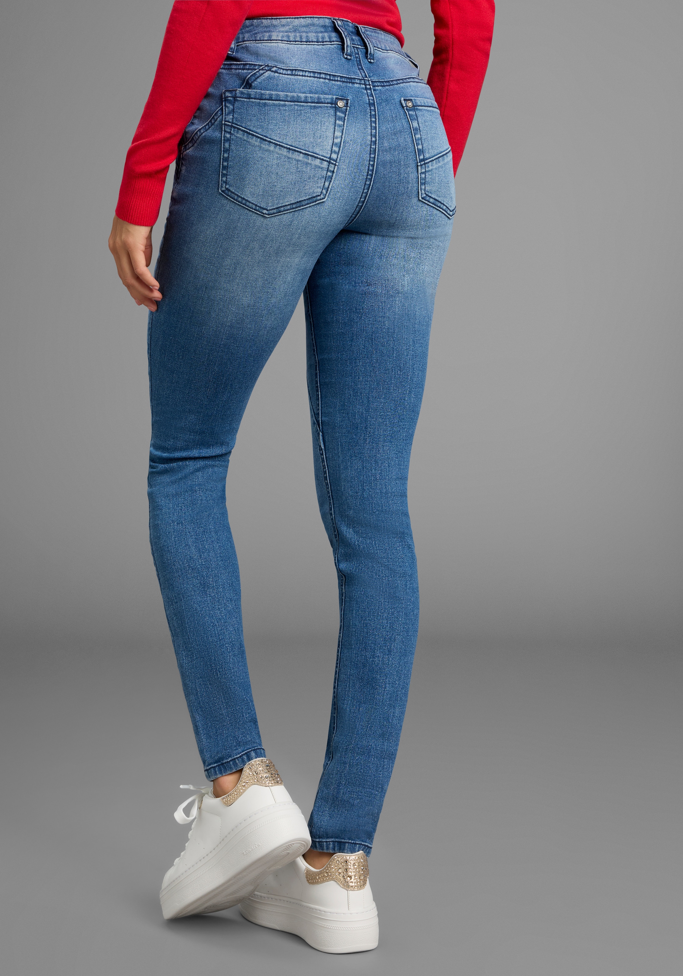 Bruno Banani Skinny-fit-Jeans, mit schrägen Nähten - NEUE KOLLEKTION