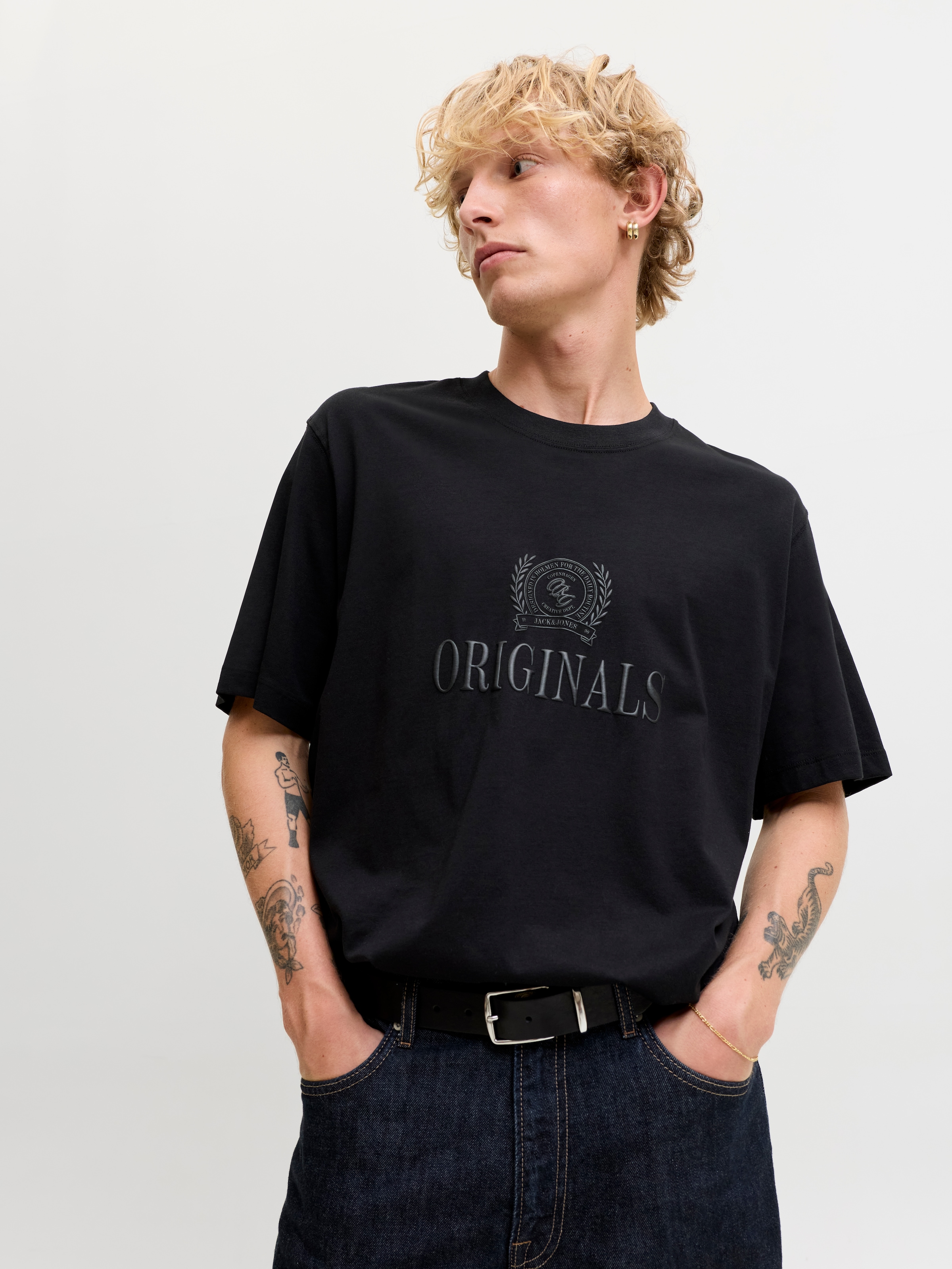 Jack & Jones Shirt à col rond »JORFREDERIKSBERG MONOGRAM TEE SS CN SN« coton, coupe décontractée