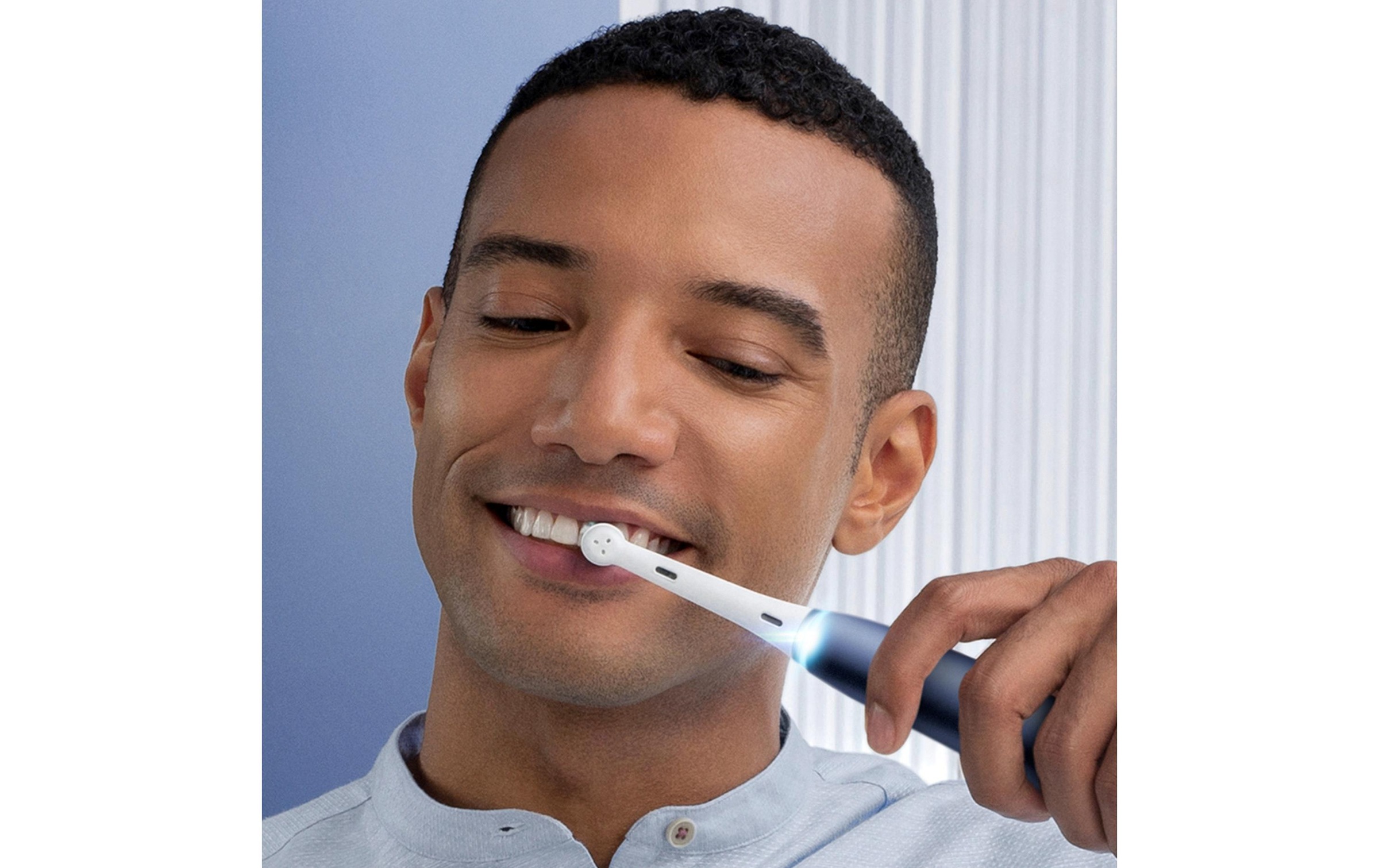 Oral-B Elektrische Zahnbürste »iO Series 7N Sapphire Blue«