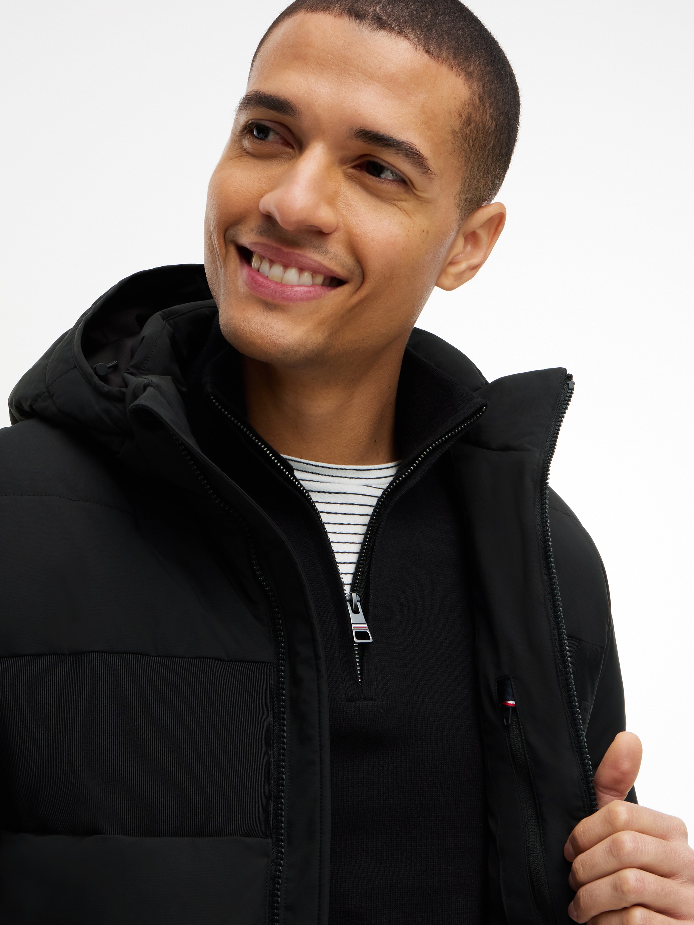 Tommy Hilfiger Veste matelassée »DETACHABLE HOODED BRANDED« avec capuche coupe normale