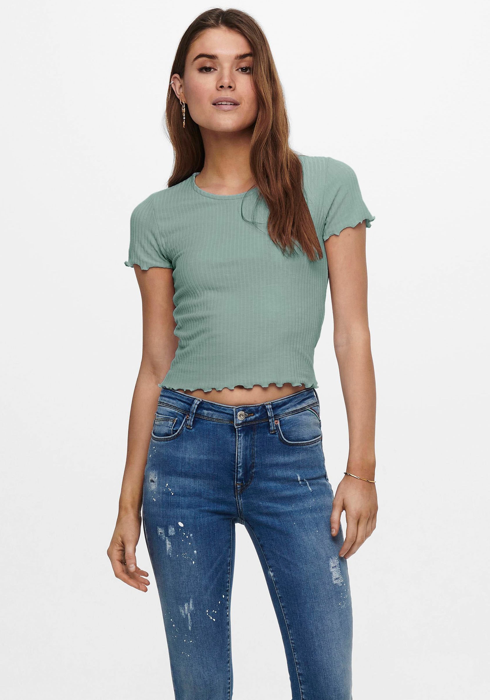 Image of ONLY Rundhalsshirt "ONLEMMA S/S SHORT TOP NOOS JRS" Rundhals, modisch, regular fit, gewellter Abschluss, unifarben
