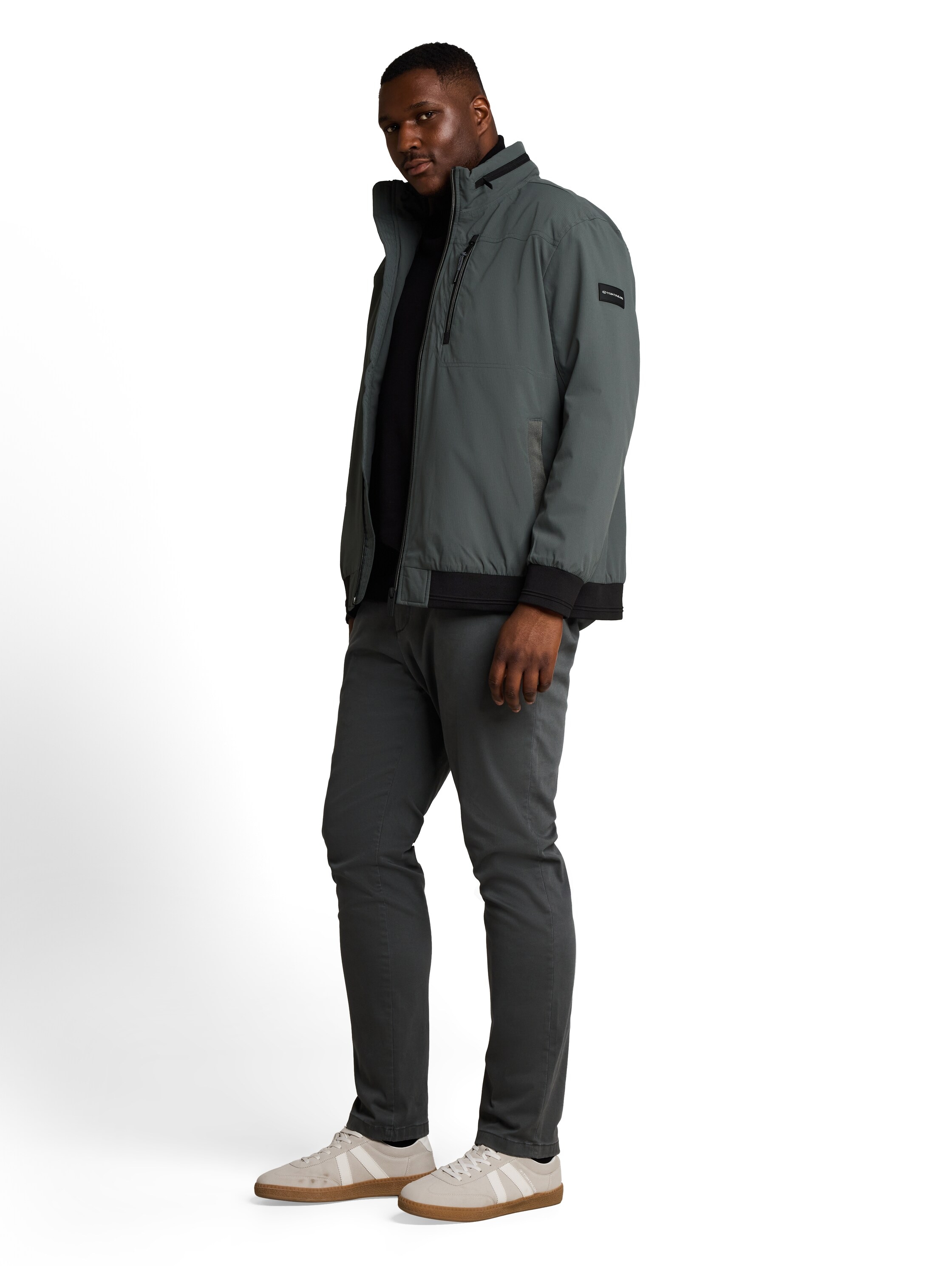 TOM TAILOR PLUS Blouson mit Kapuze mit Stehkragen und Reissverschluss / Grosse Grössen