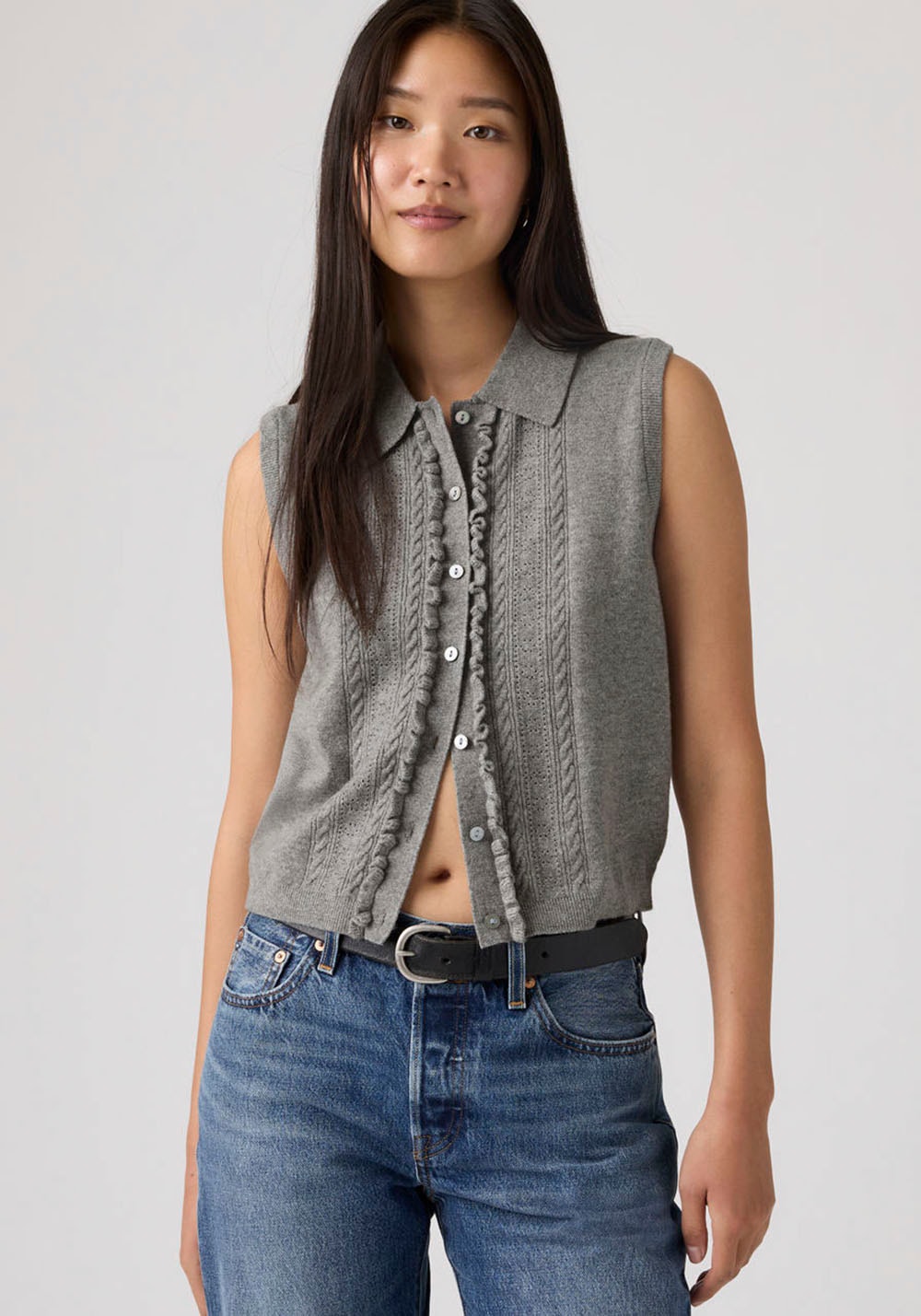 Image of Levis Strickpullover "SUPER SOFT MINI RUFFLE VEST" mit Strukturmuster