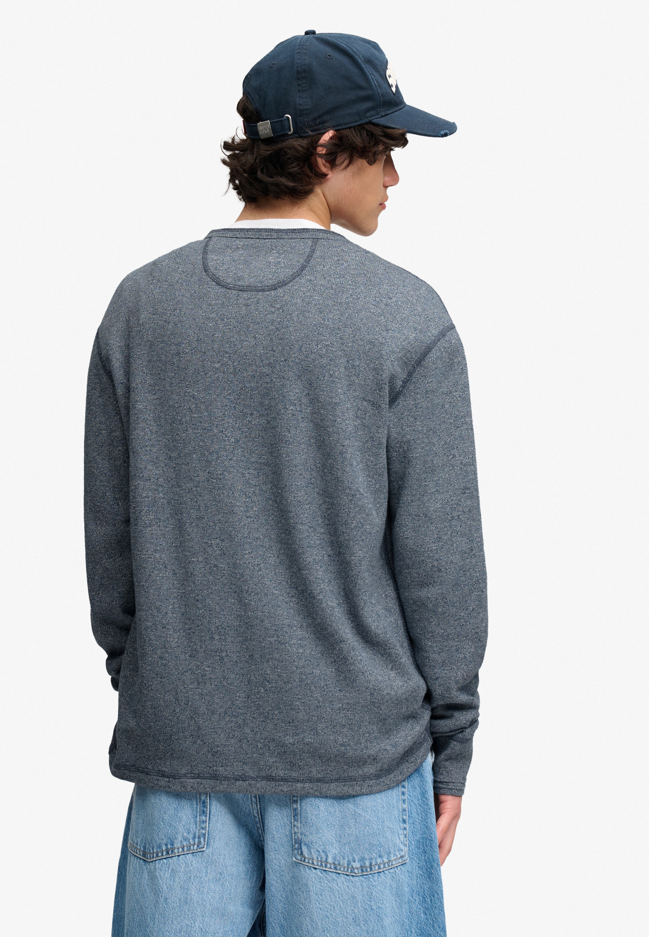 Superdry Langarmshirt »MINI SLUB WAFFLE LS GRANDAD« lockere Passform, mit Rundhalsausschnitt, aus Baumwolle