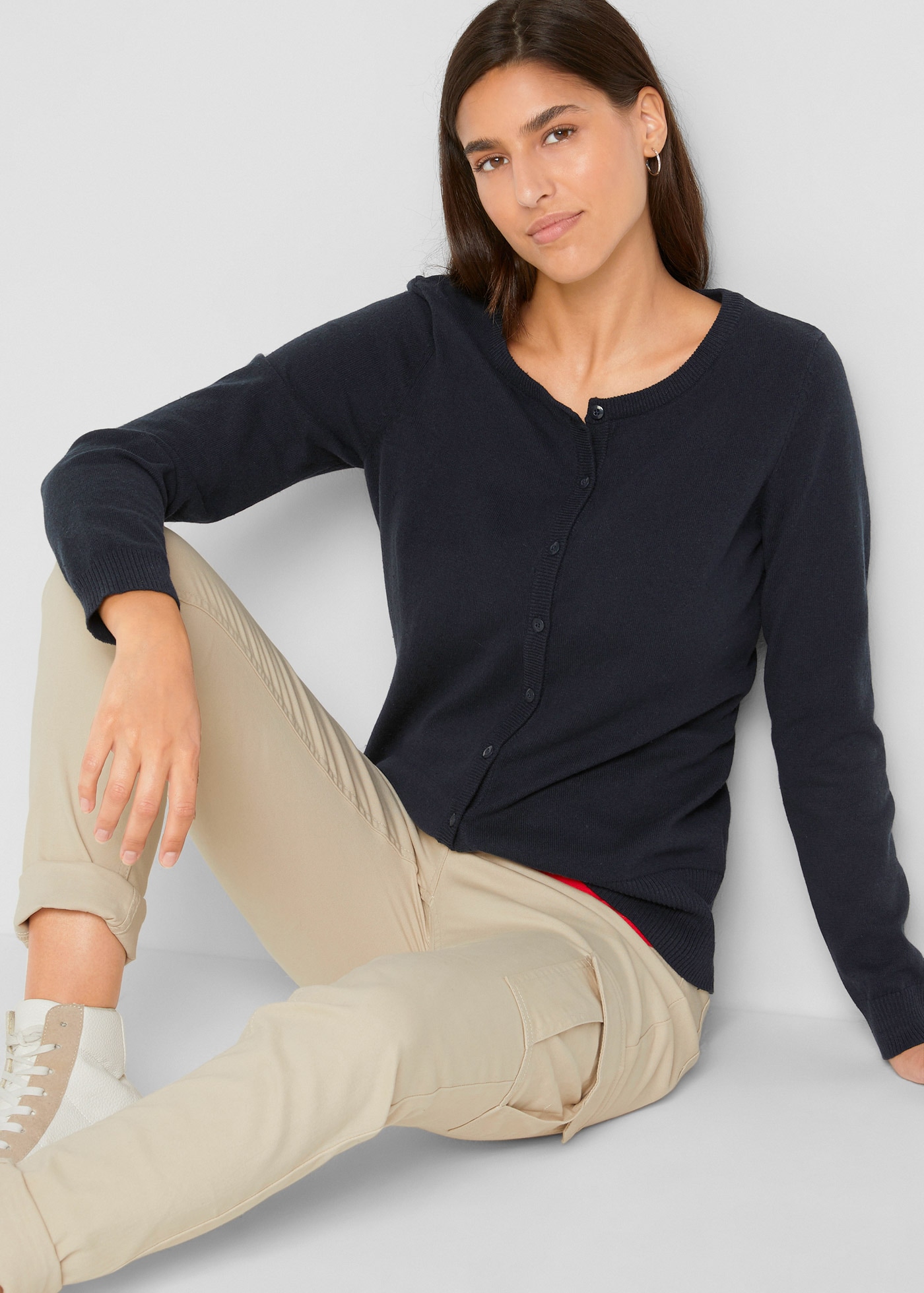 bonprix Veste en tricot gerade Passform, unifarben, aus Baumwollmischung, mit Knopfleiste