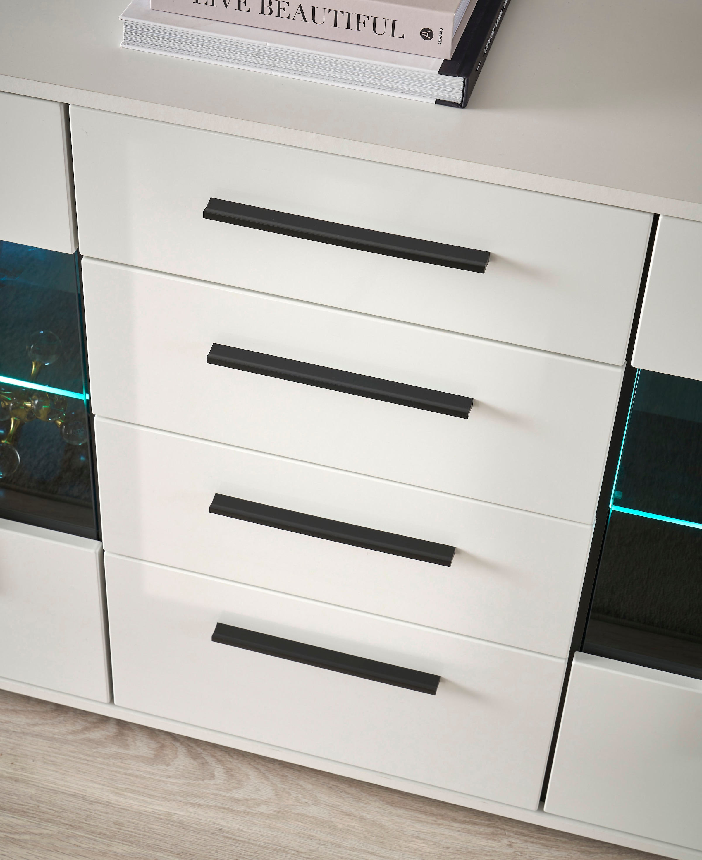 INOSIGN Wohnwand »Cantara, moderne Anbauwand, Wohnzimmer-Set, in Eiche Evoke oder Weiss«, (Set), enthält zwei Vitrinen, ein Sideboard und ein Wandboard