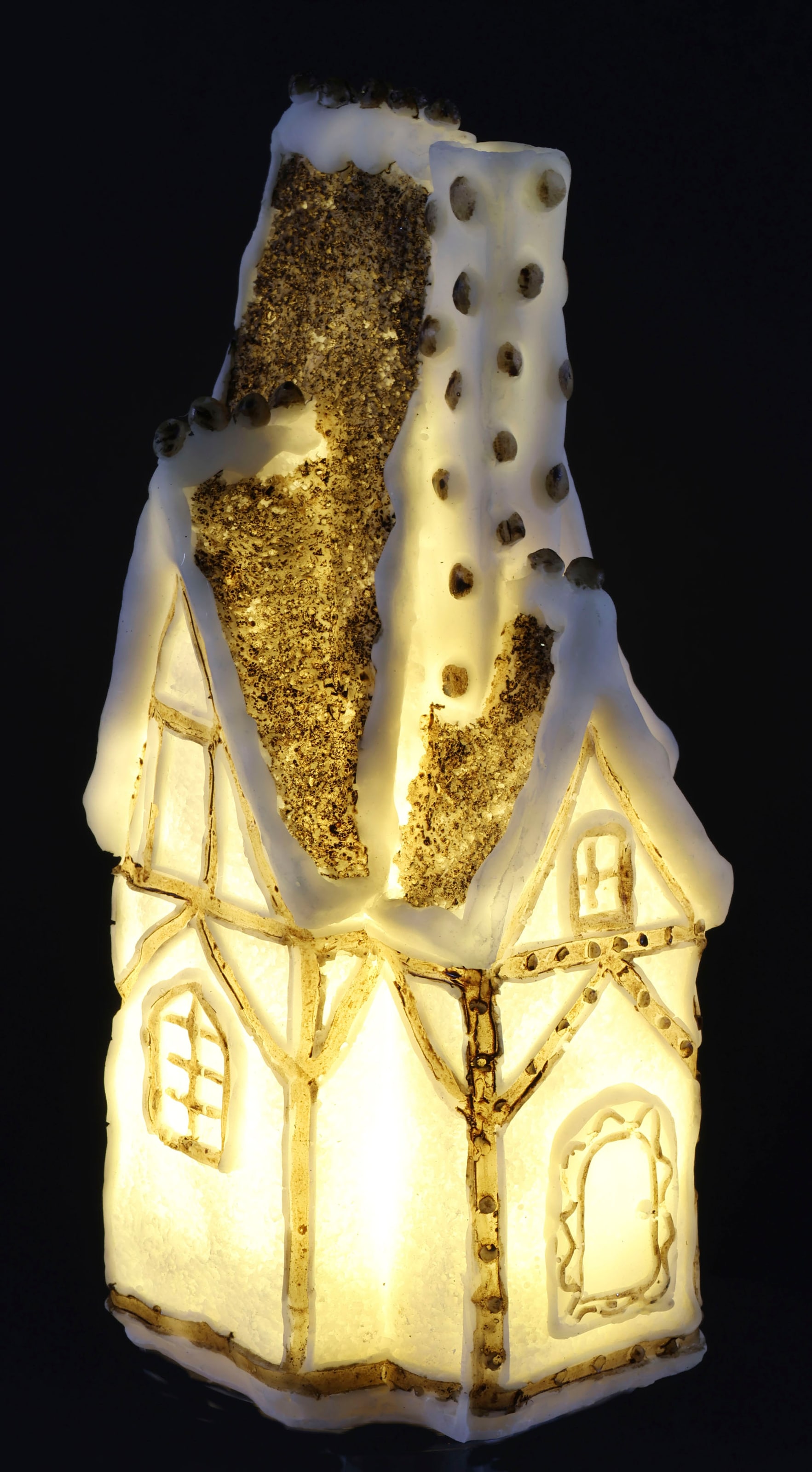 Image of I.GE.A. Dekofigur "Haus" Weihnachtsdeko aus Polyresin, Höhe ca. 24 cm