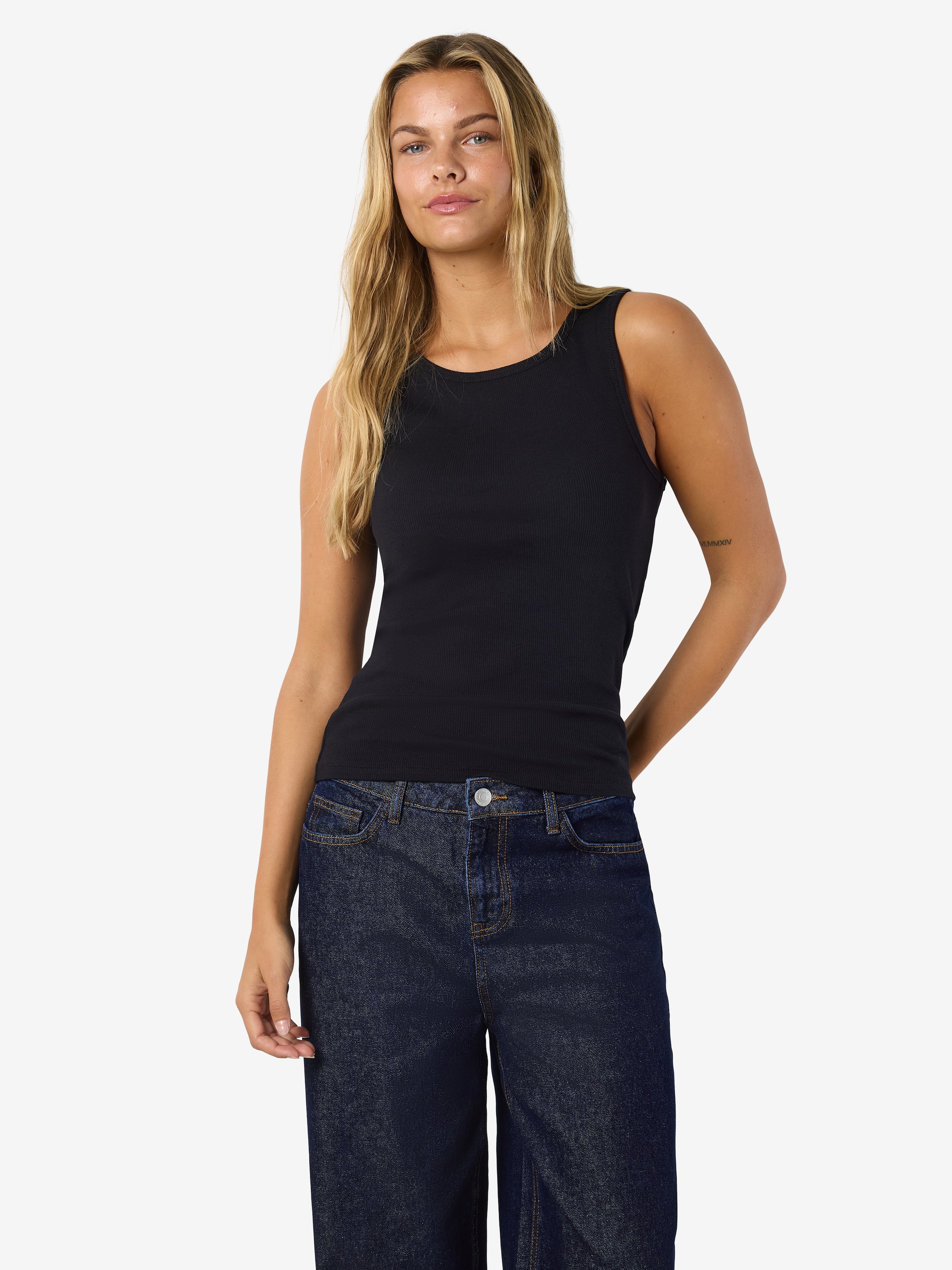 Image of Noisy may Tanktop "NMMAYA S/L REGULAR TANK TOP NOOS"