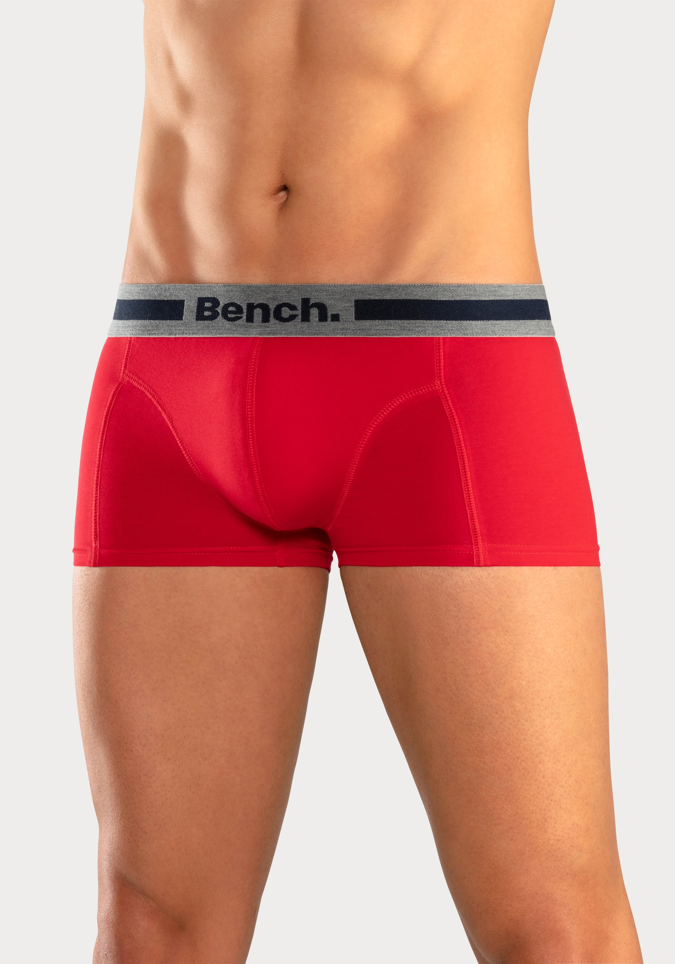 Bench. Hipster, (Packung, 4 St.), knapp sitzende Boxershorts aus Baumwollmischung