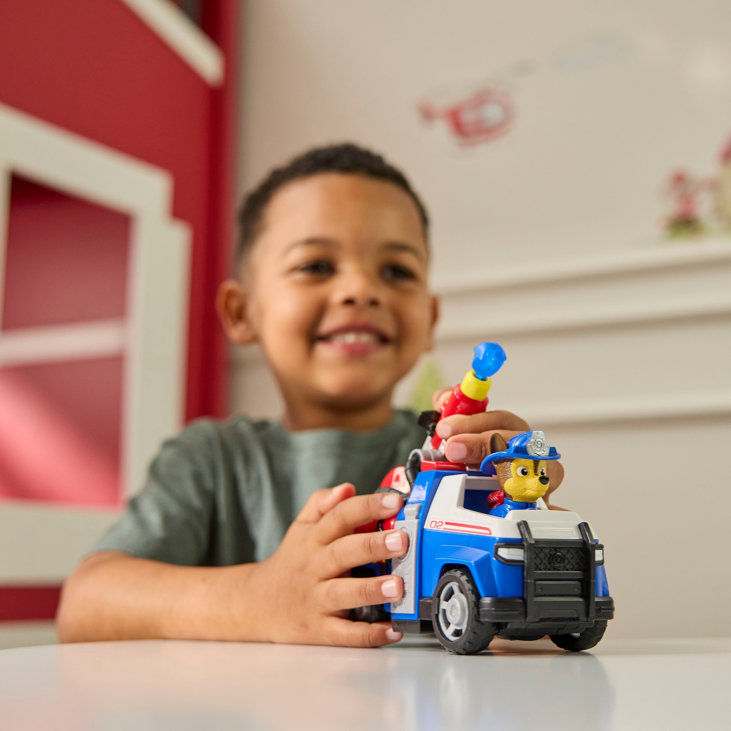 Spin Master Voiture-jouet »PAW Patrol Fire Rescue - Chases Rettungsfahrzeug«