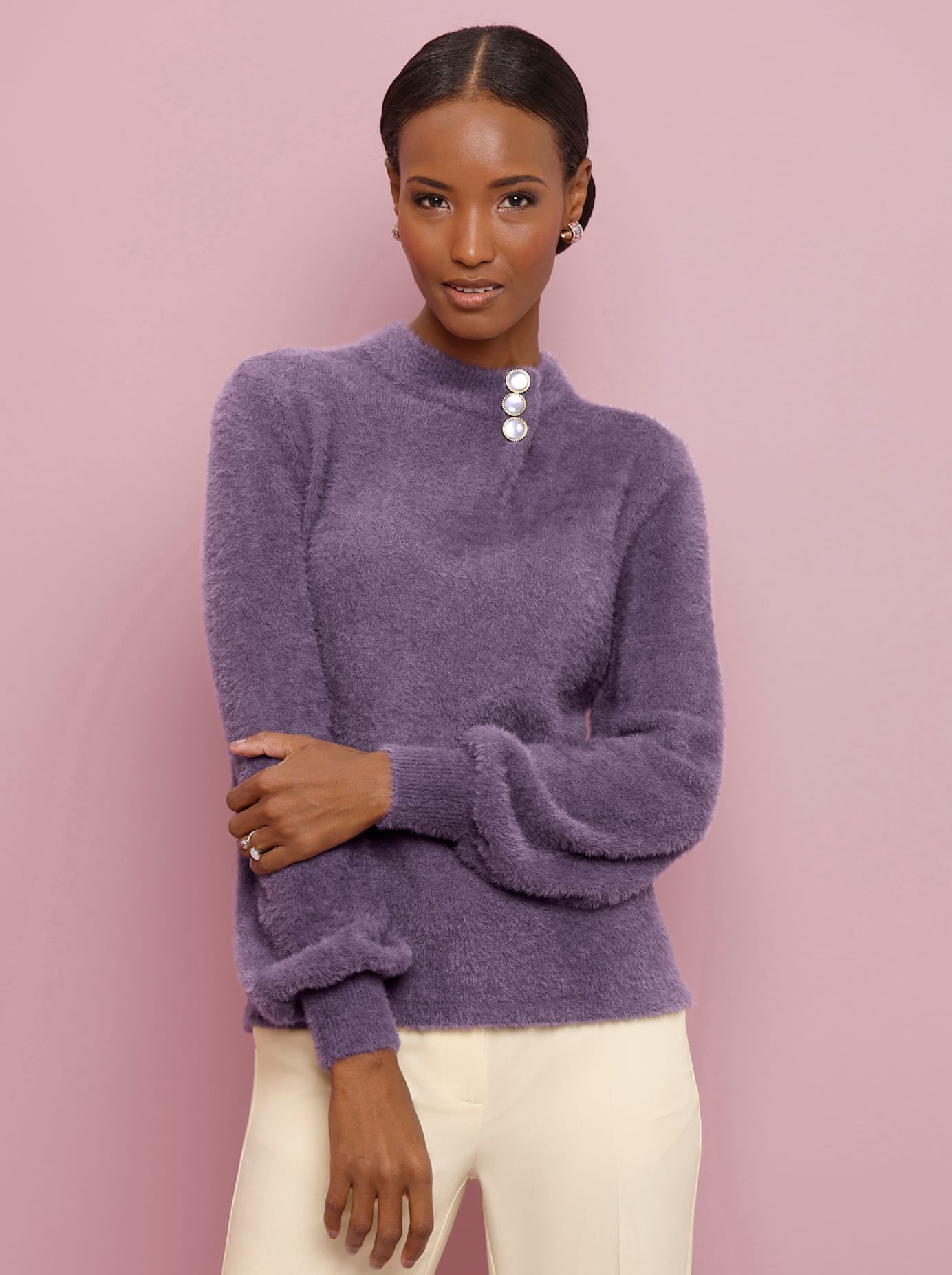 Image of creation L Stehkragenpullover "Pullover"
