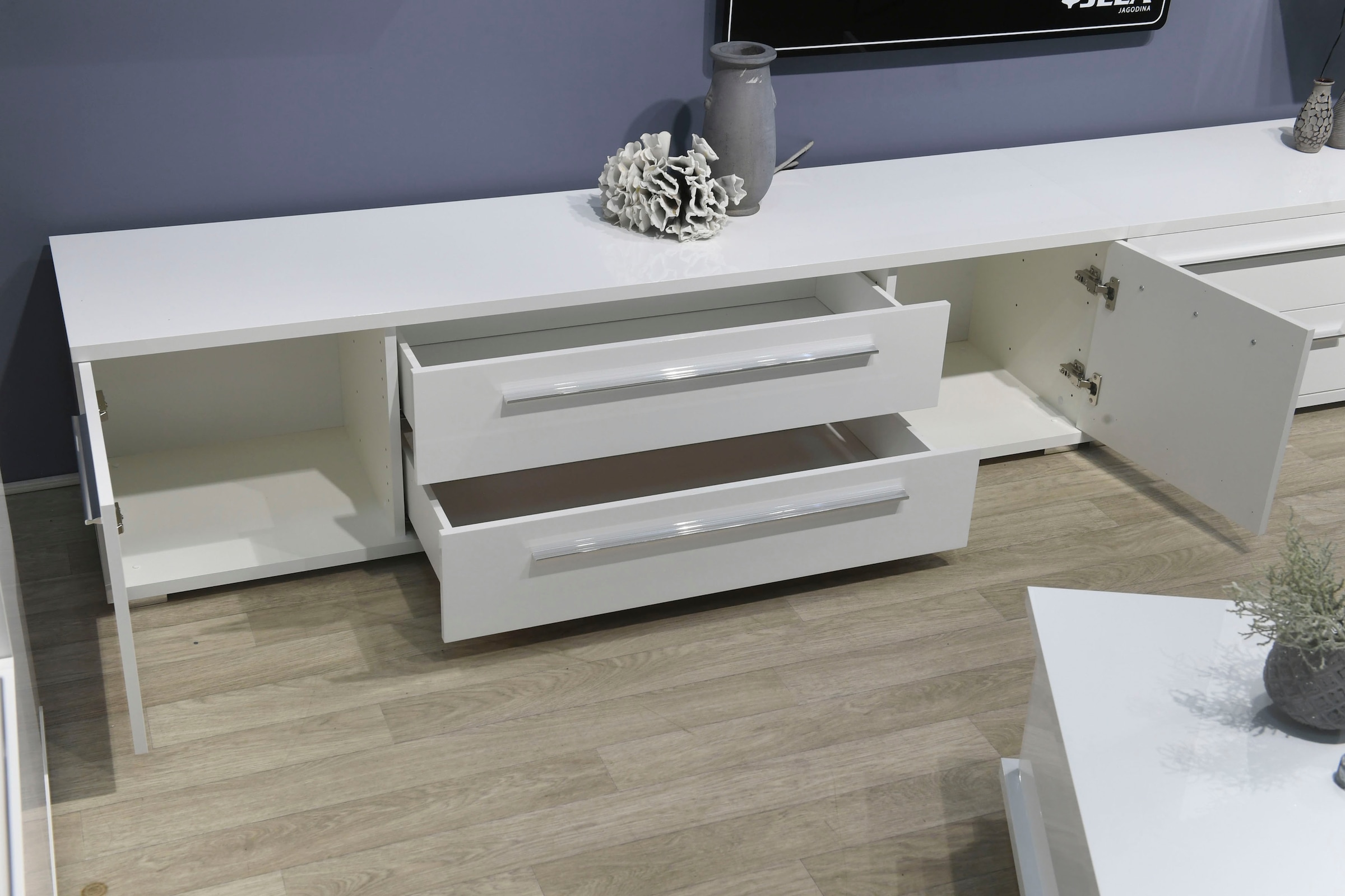 Places of Style TV-Board »Piano«, UV lackiert, mit Soft-Close-Funktion