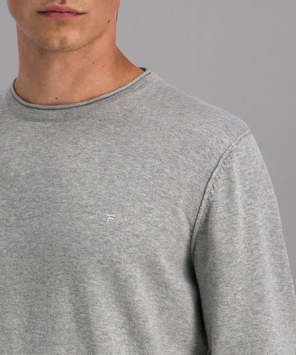 Pioneer Authentic Jeans Rundhalspullover, Ausschnitt mit Rollkante, Aussennähte