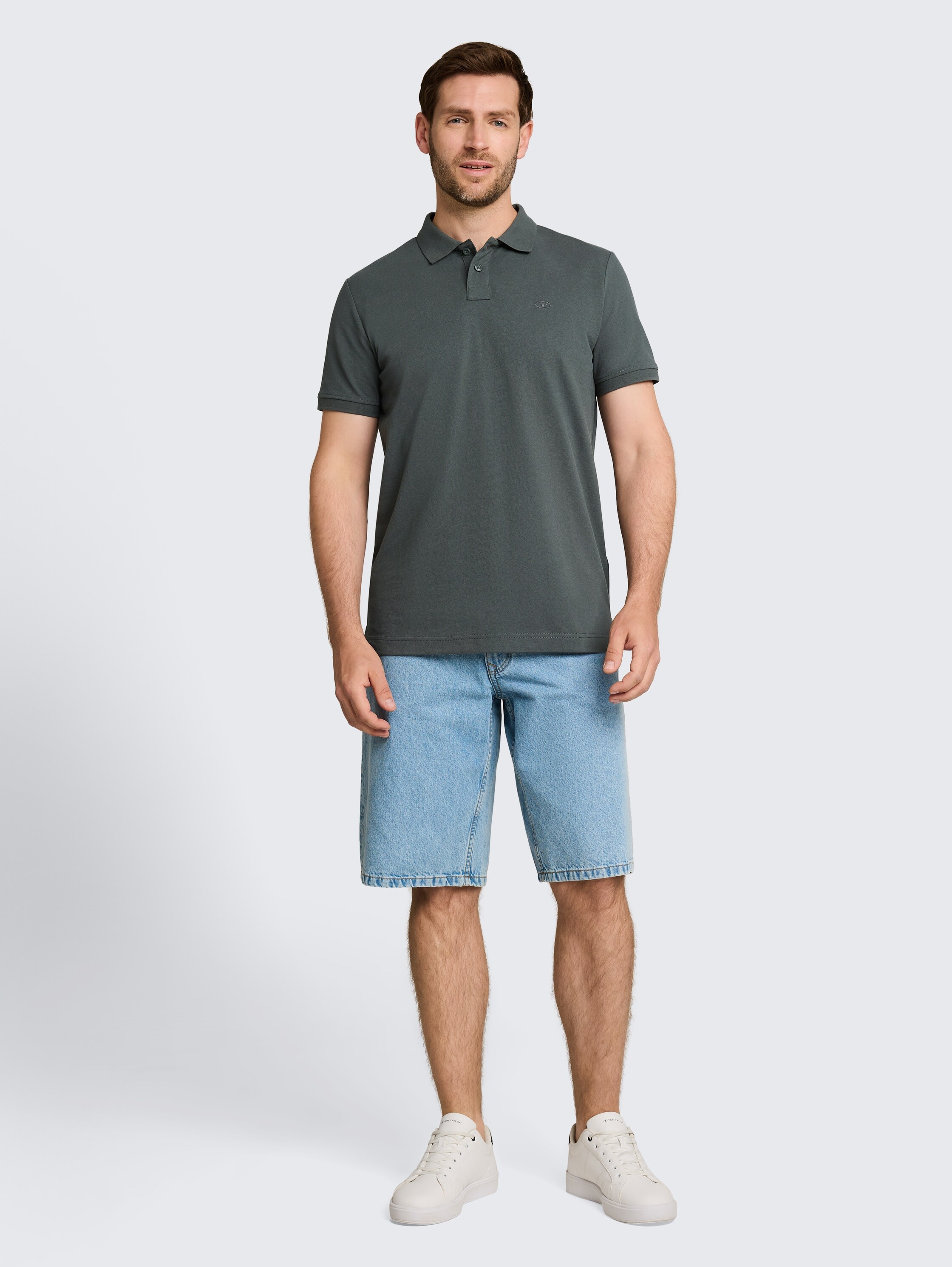 Image of TOM TAILOR Poloshirt "Regular" Poloshirt mit Logostickerei