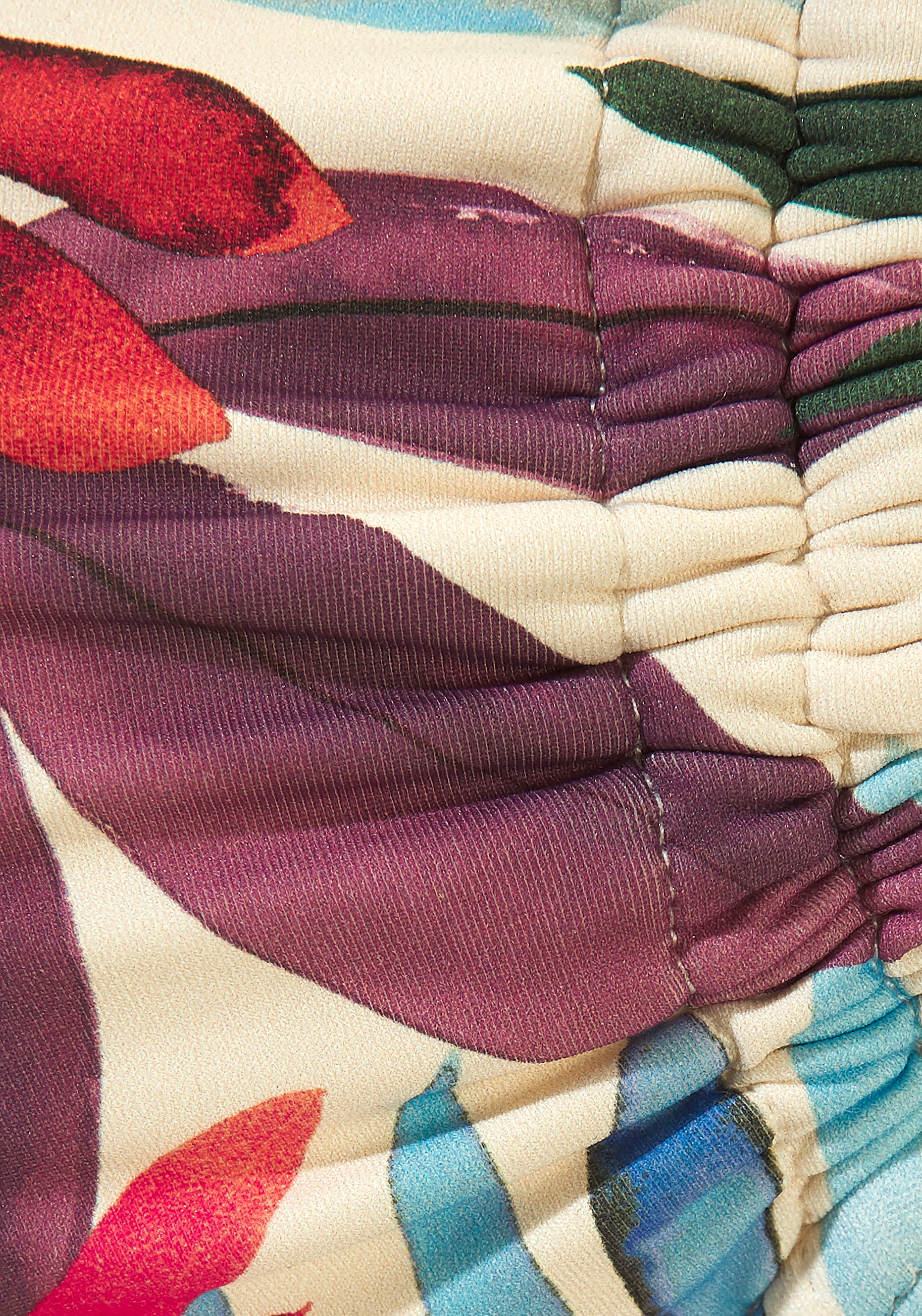 LASCANA Bügel-Bikini-Top »Imani«, mit sommerlichem Blätterprint