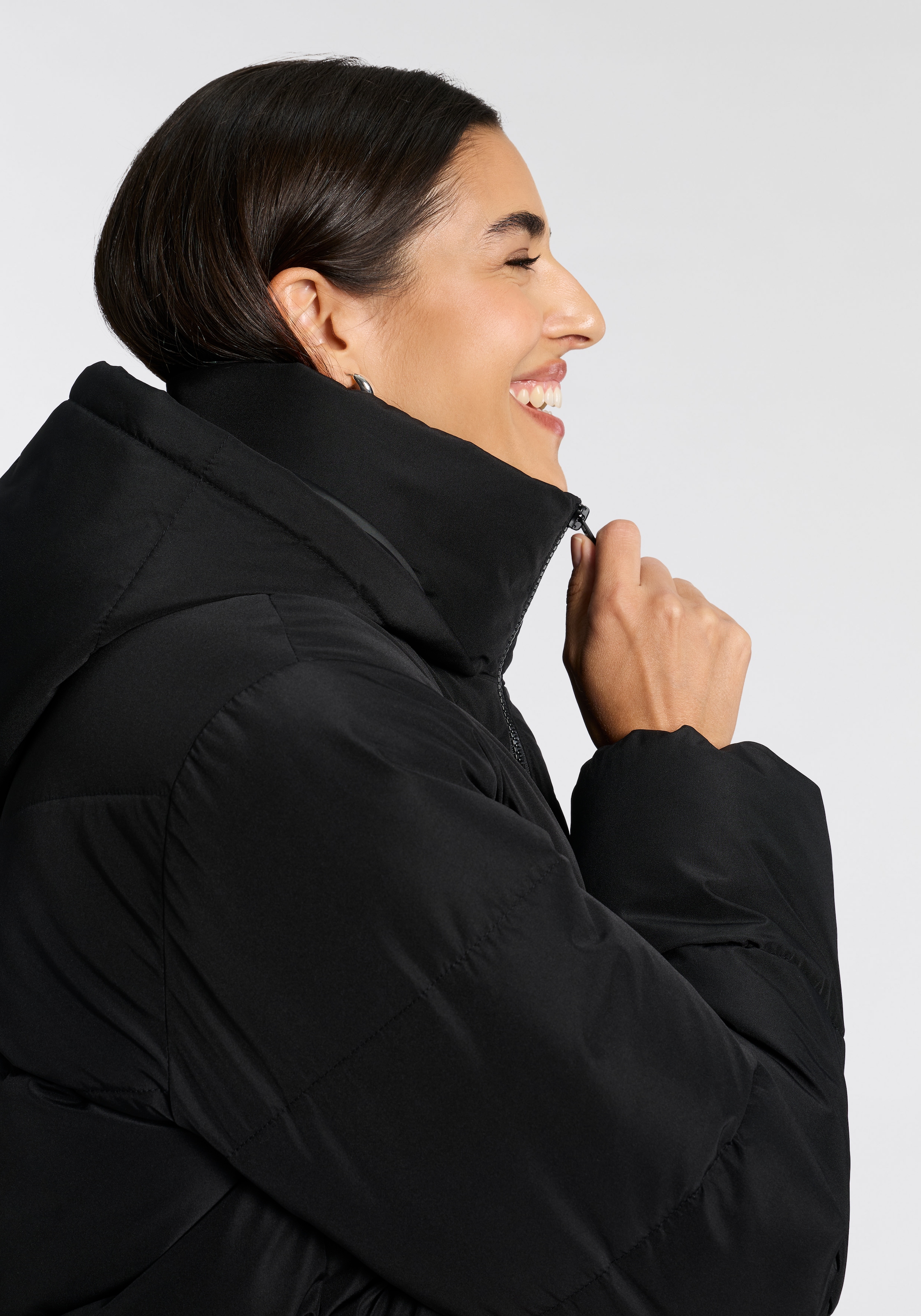 ONLY Veste matelassée »ONLCLARISA PUFFER HOOD JACKET CS OTW« avec capuche Fibre synthétique, tissu matelassé, capuche, poignets élastiques