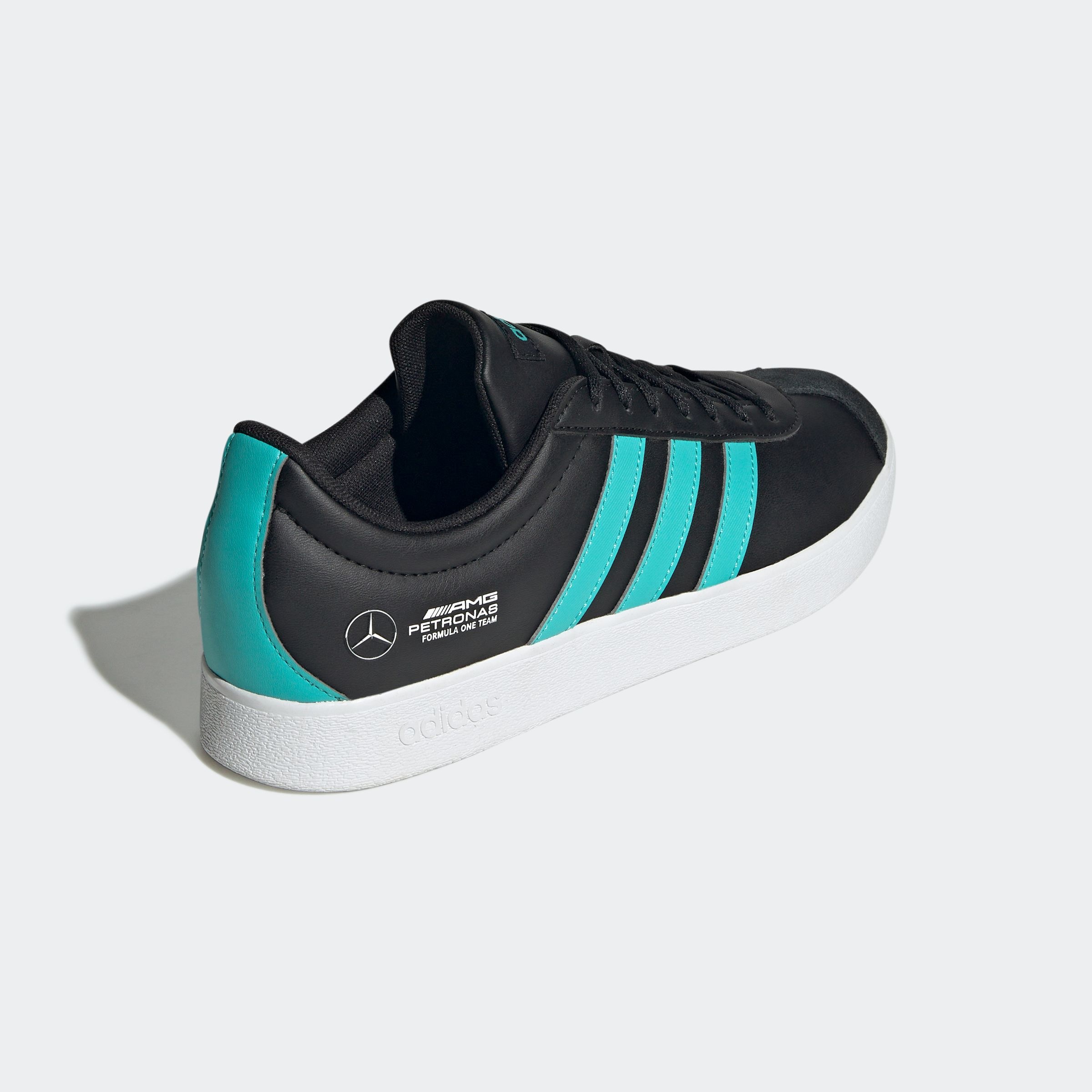 adidas Performance Sneaker »MERCEDES - AMG PETRONAS FORMULA ONE TEAM VL COURT SCHUH«, Mercedes AMG Motorsport