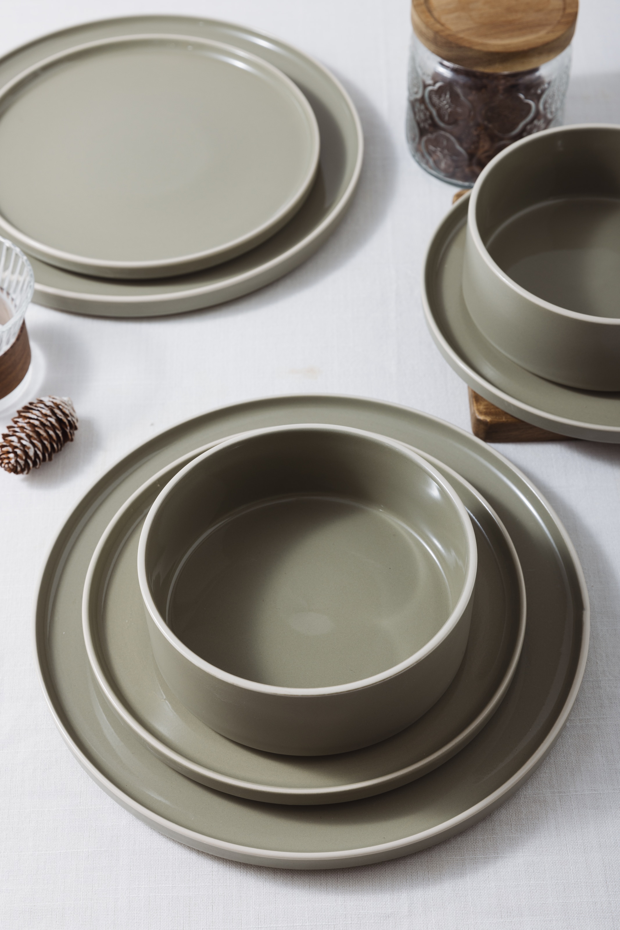 GOODproduct Set de vaisselle »Ylvii, aussen matt, innen glänzend« spülmaschinenfest und mikrowellengeeignet
