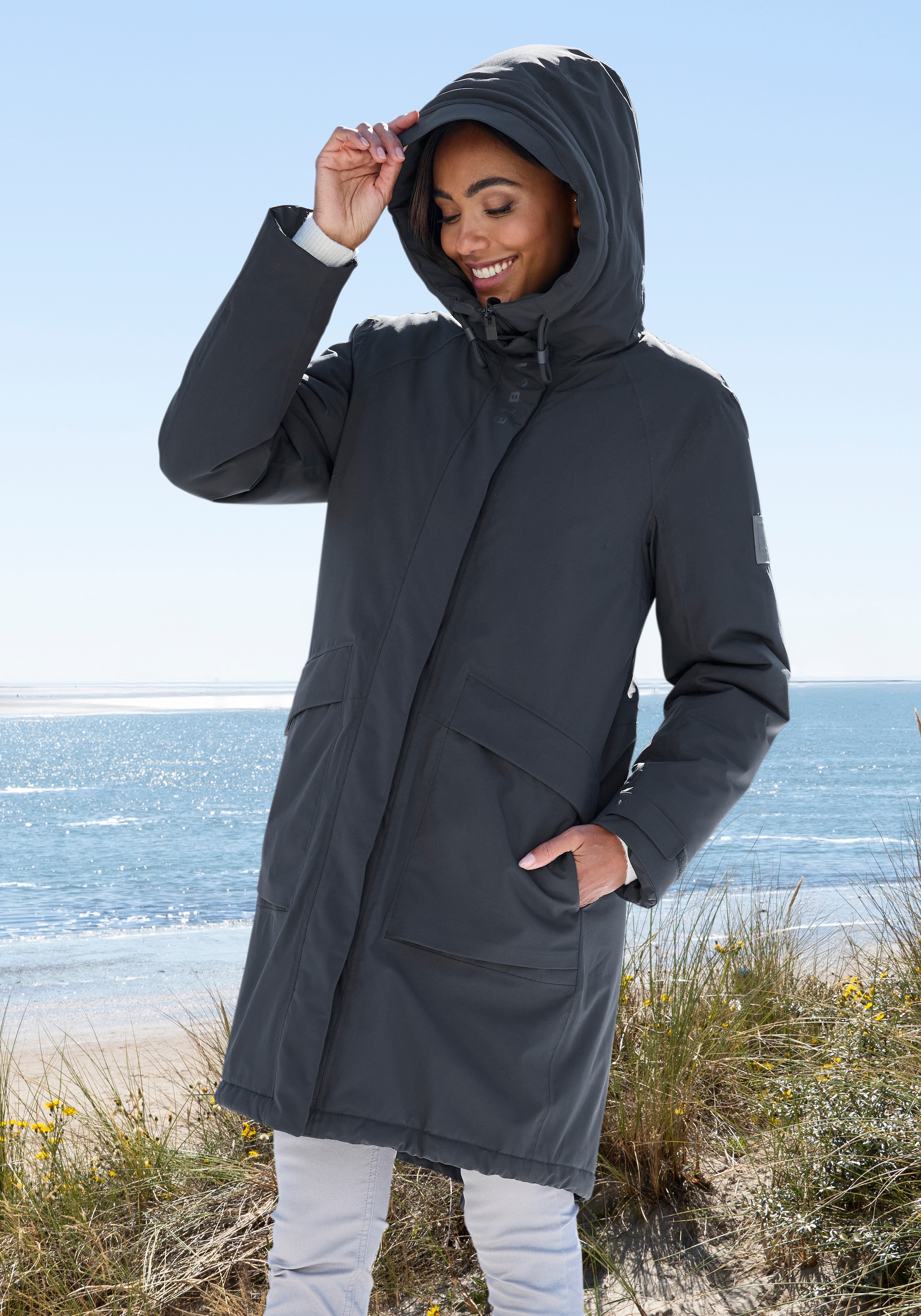 Elbsand Winterjacke mit Kapuze mit verstellbarer Kapuze und aufgesetzten Taschen