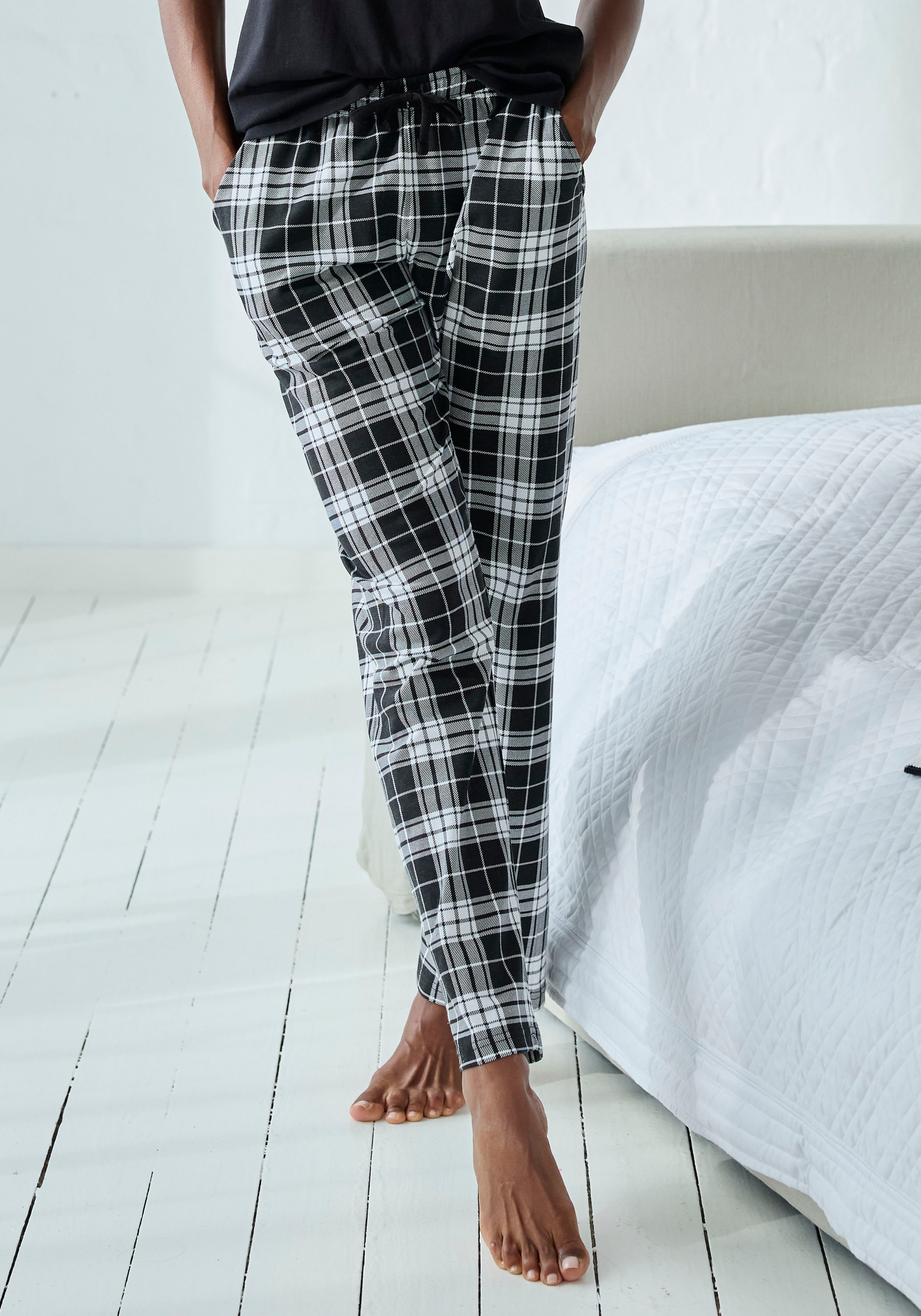 Image of Vivance Dreams Pyjamahose mit Schwarz-Weiss-Druck