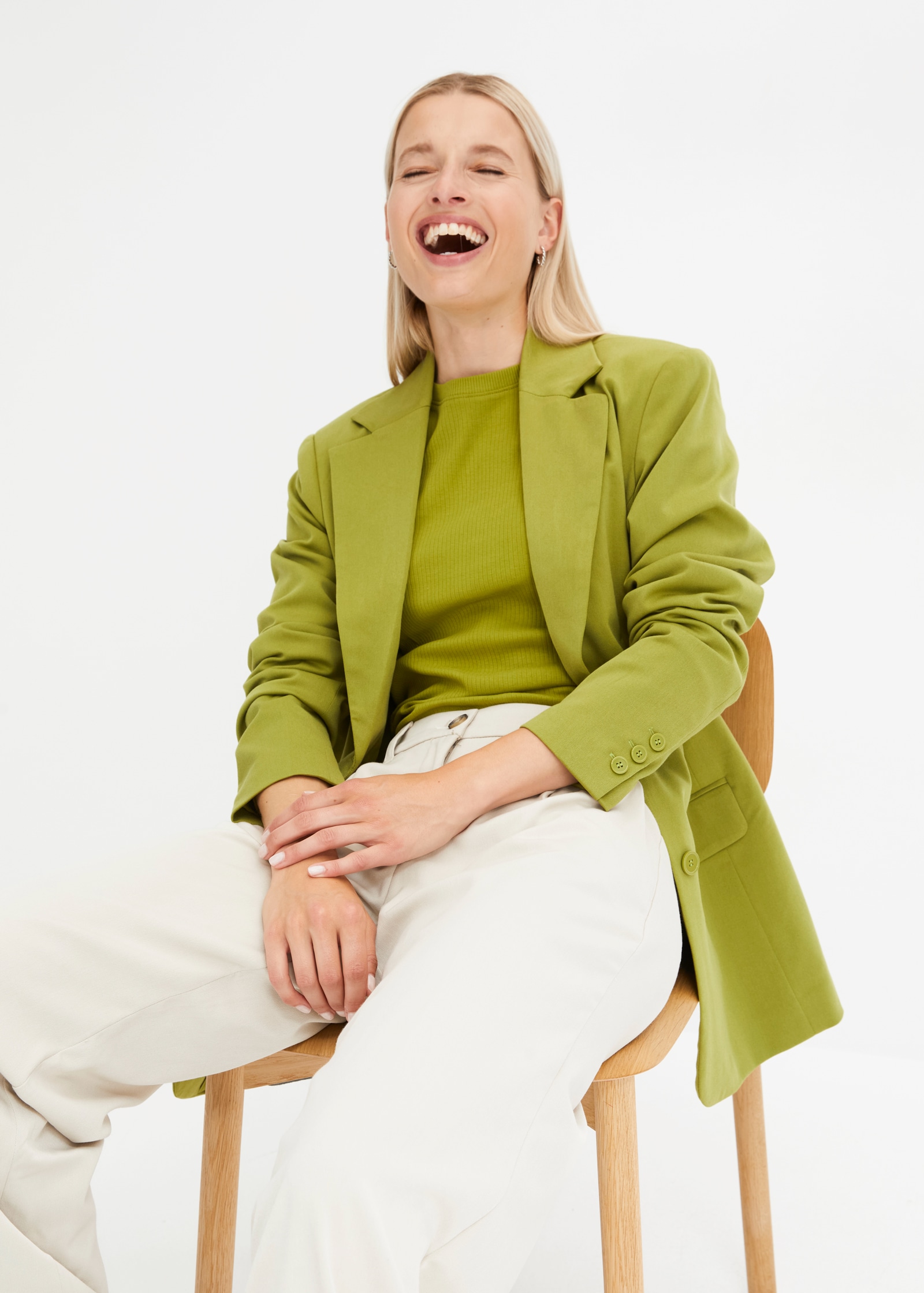 bonprix Blazer long trendiger Look, Oversize Passform, aus Viskose-Mix, unifarben