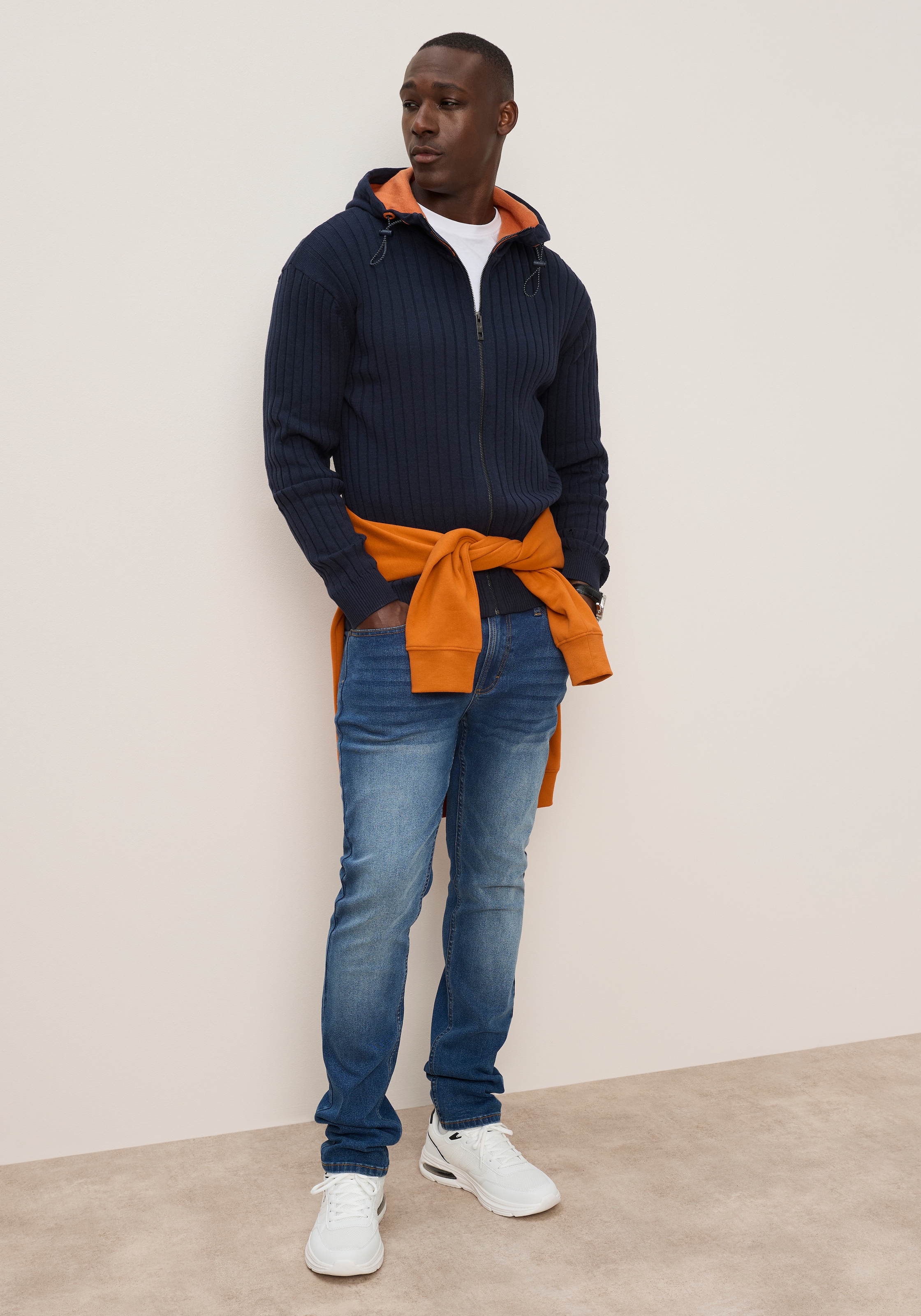 KangaROOS Kapuzenstrickjacke mit Reissverschluss, Rippstrick, Regular Fit, normale Länge