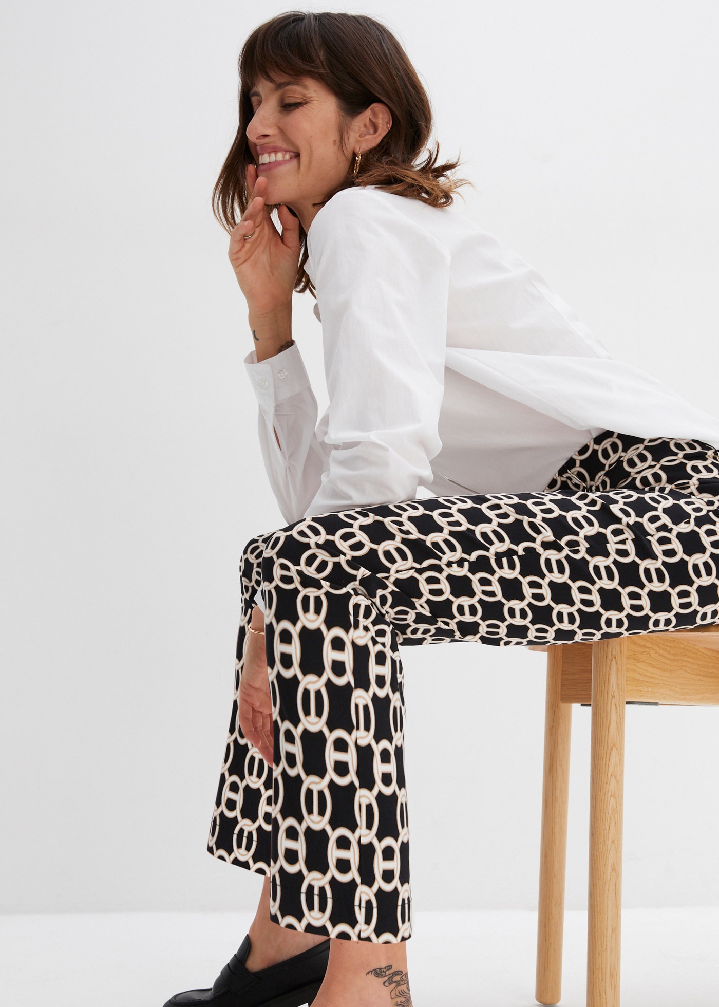 bonprix Stretch-Hose  elastisches Material, schmale Passform, 7/8 Beinlänge