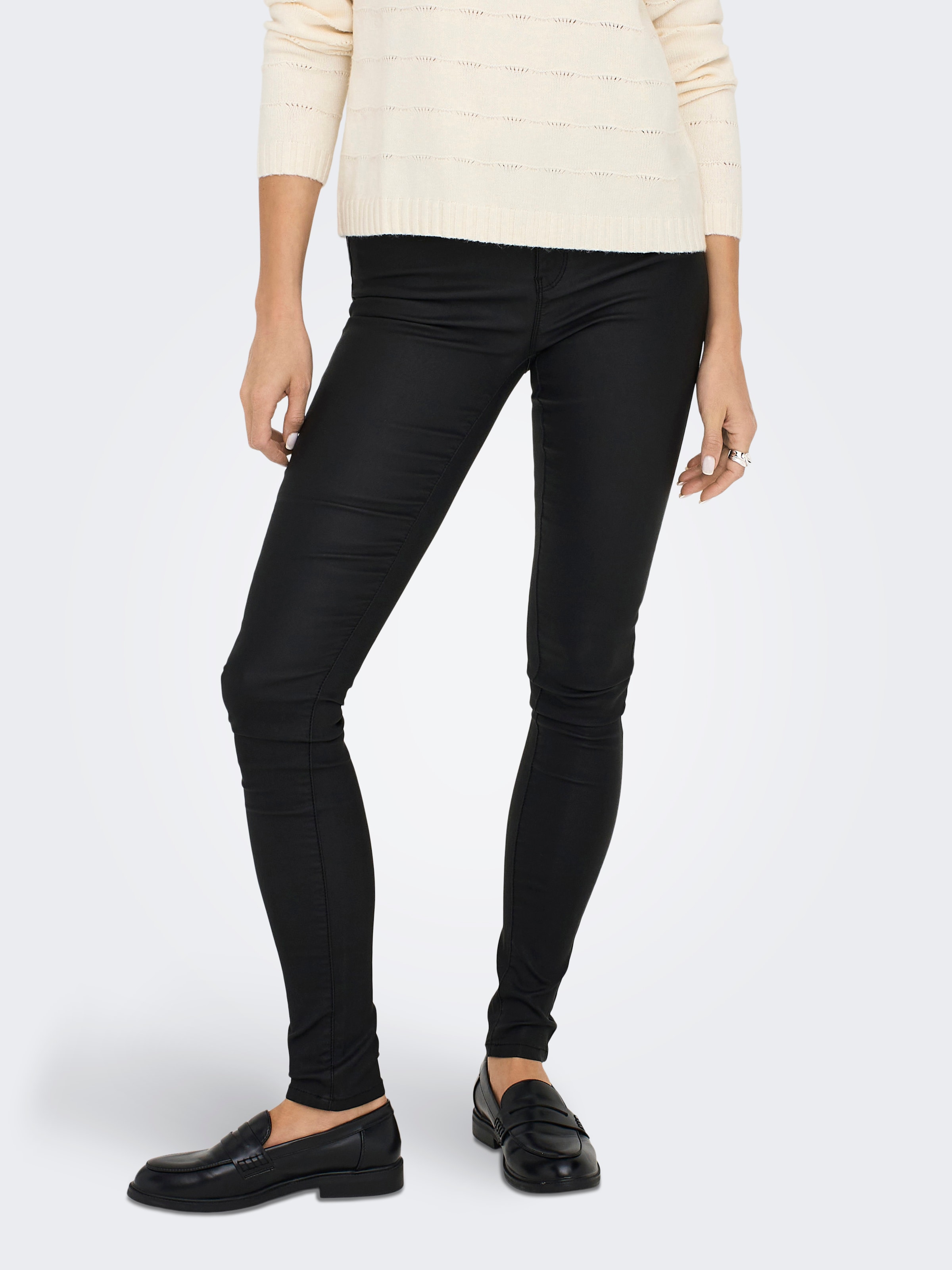 Image of ONLY Lederimitathose "ONLANNE K MID WAIST COATED PNT NOOS"