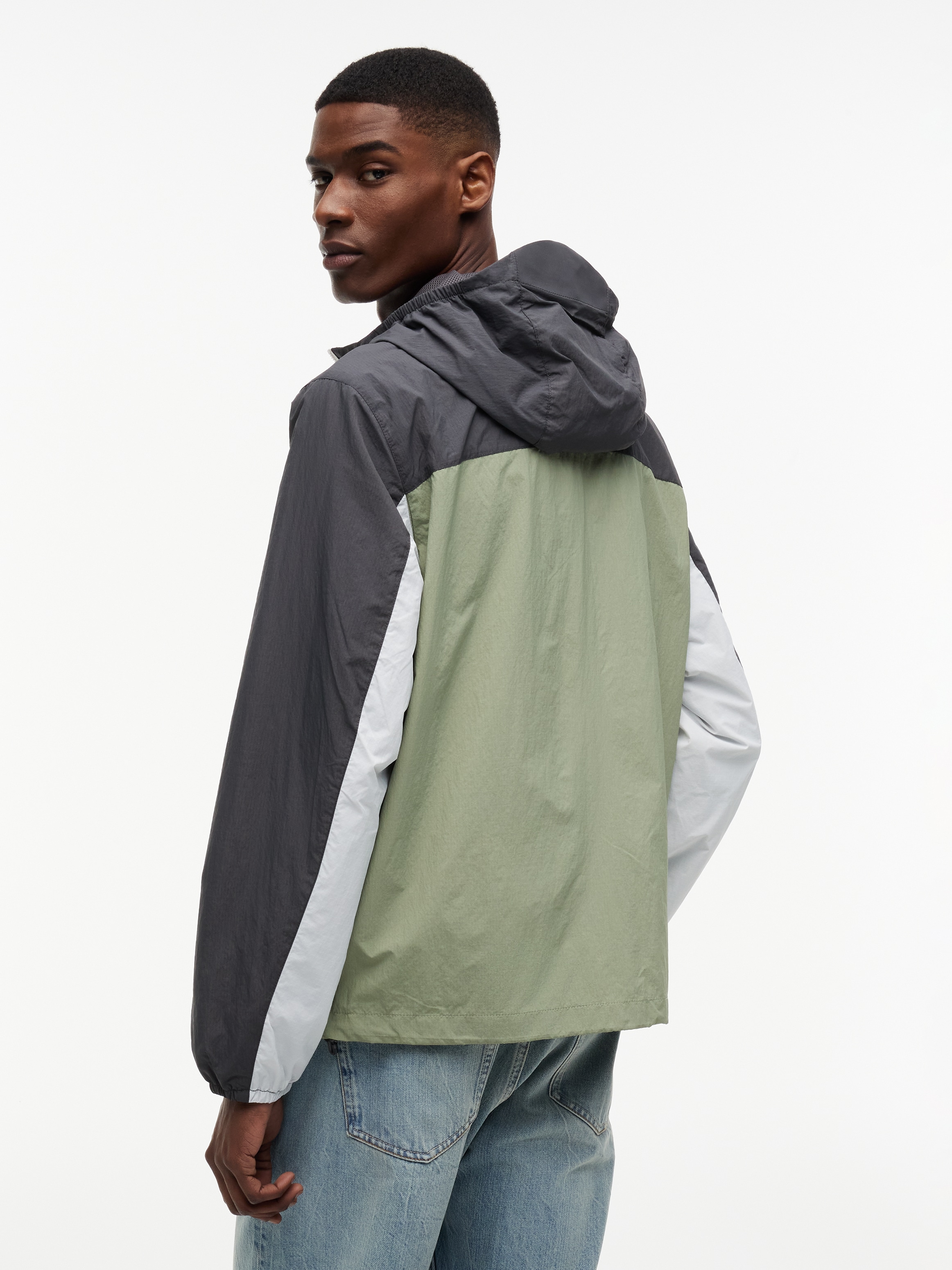 Tommy Jeans Coupe-vent »TJM CHICAGO PACKABLE« avec capuche pliable, coupe décontractée