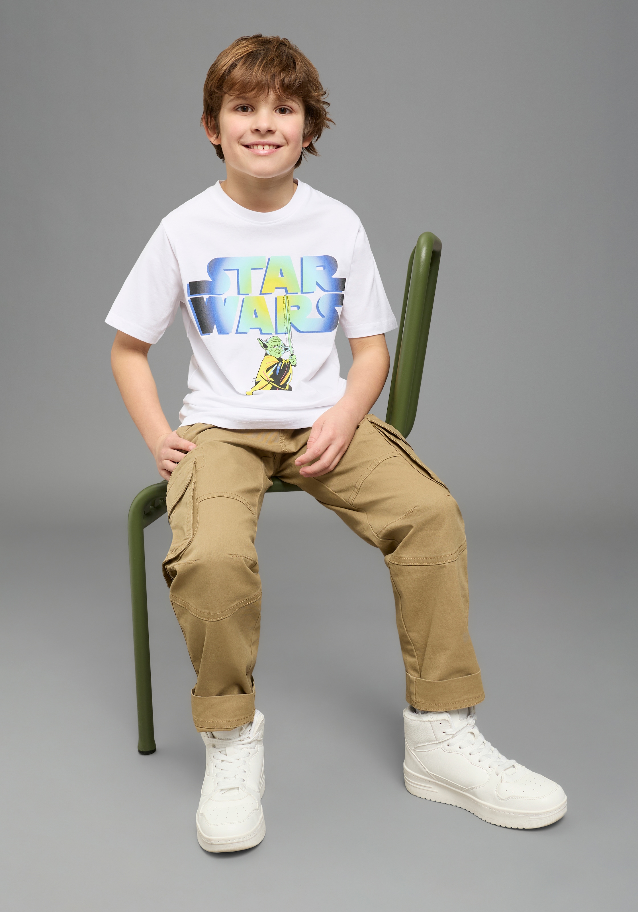 KIDSWORLD T-Shirt »STAR WARS: YODA - Disney Shirt« YODA Shirt, modischer Stil, Kurzarm, Basic Passform, aus Baumwolle