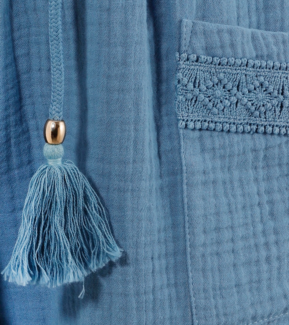 Aniston CASUAL Shorts, mit Häkel-Applikationen verziert - NEUE KOLLEKTION
