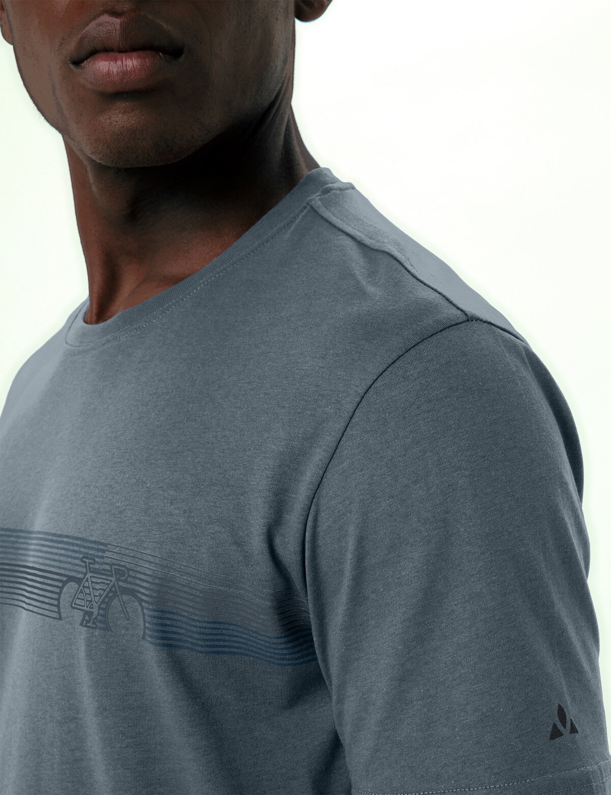 VAUDE T-shirt fonctionnel »MEN'S CYCLIST T-SHIRT V« coupe sportive, manches courtes, pour activités variées