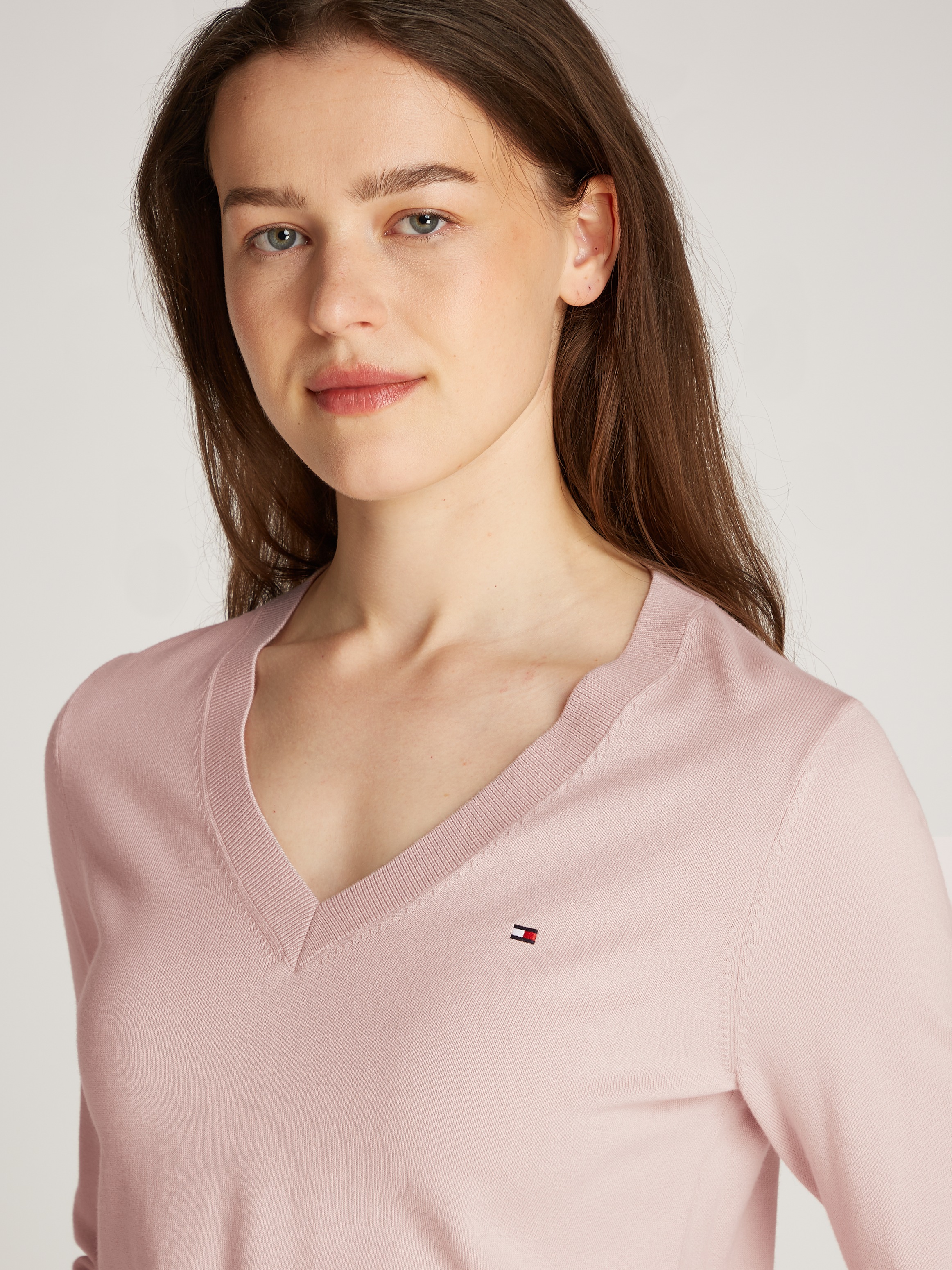 Tommy Hilfiger V-Ausschnitt-Pullover »CO JERSEY STITCH V-NK SWEATER mit V-Ausschnitt und Ripp«, unifarben, casual, regular fit, Baumwollmix, V-Ausschnitt