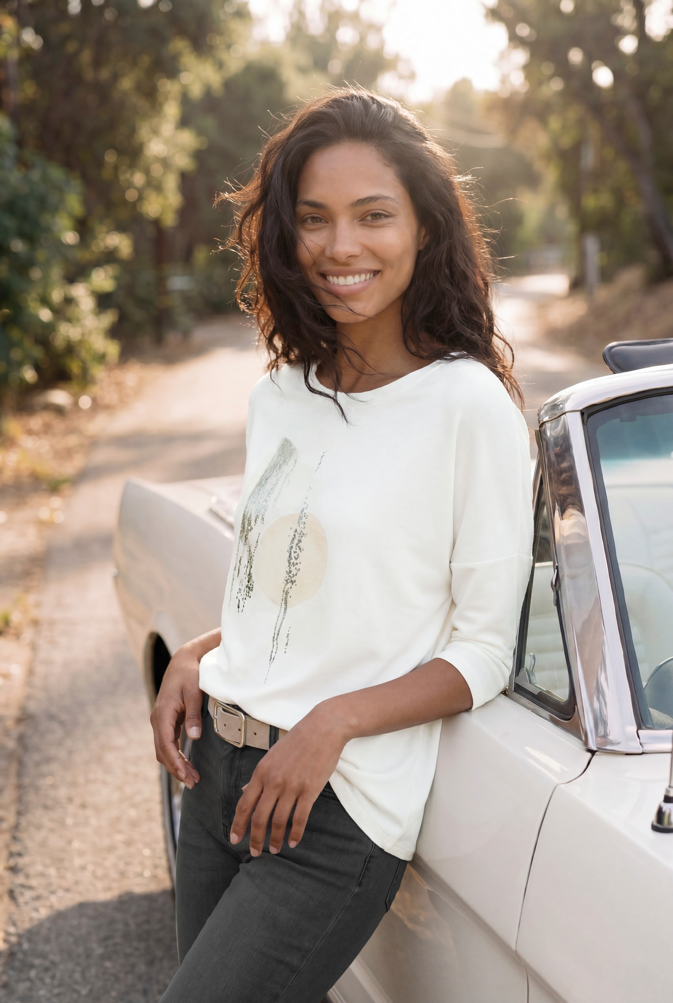 LASCANA T-shirt à manches 3/4 »mit schimmerndem Folienprint« en qualité French Terry estivale en viscose
