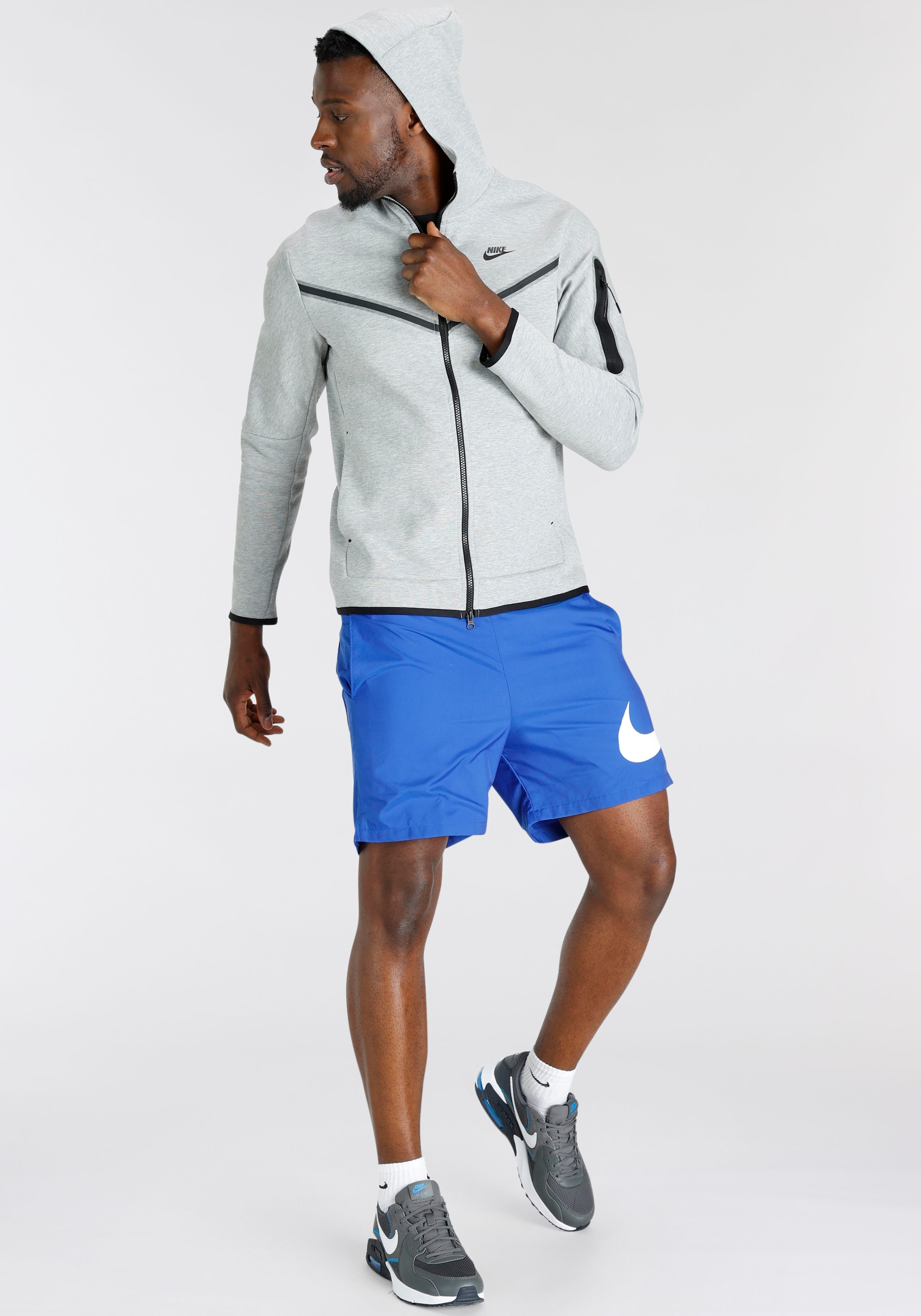 Nike Sportswear Shorts »M NSW REPEAT SW WVN SHORT«