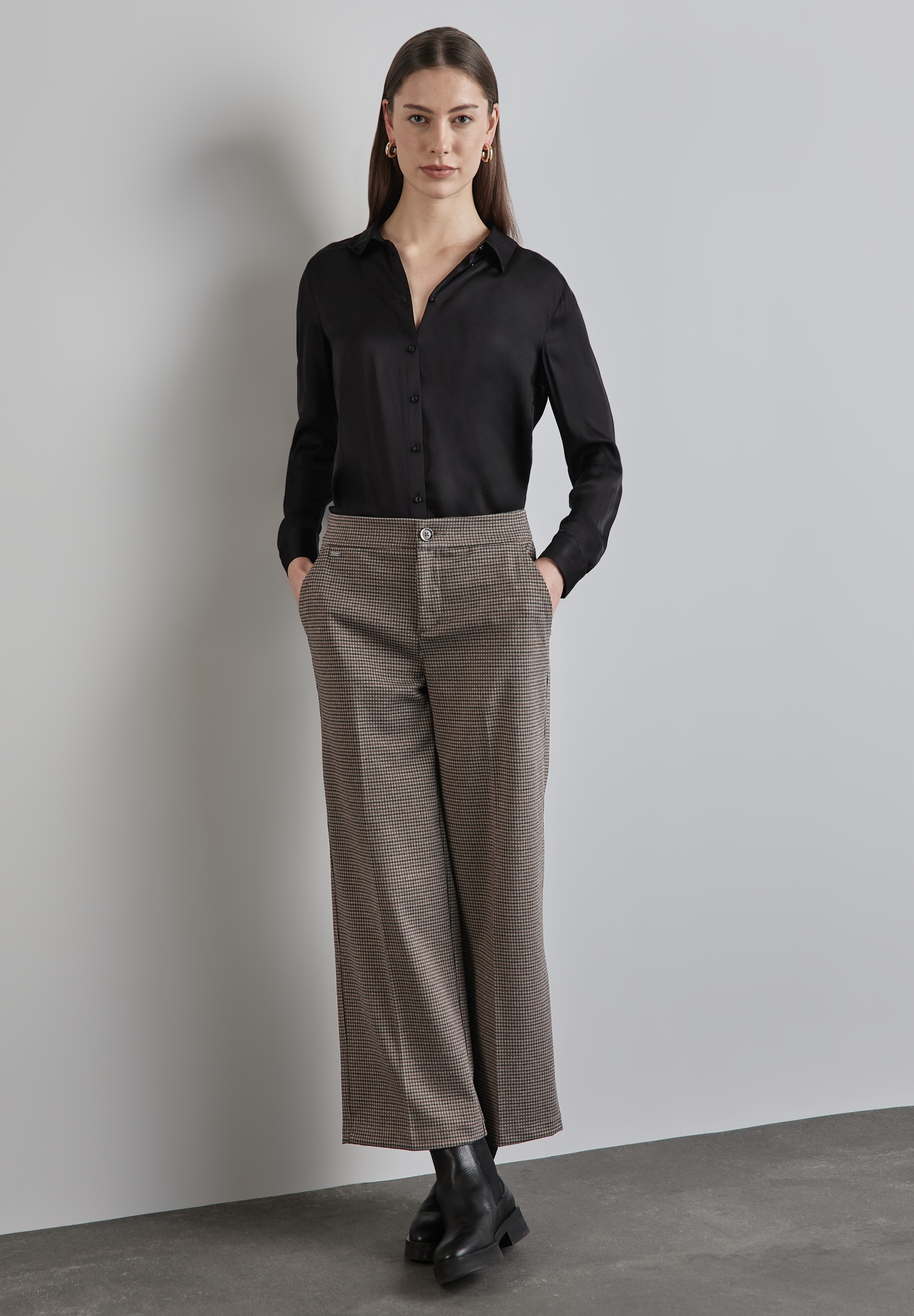 STREET ONE Stoffhose »QR Wide Leg Mini Che«, Sommerhose, Karomuster mit Glitzerdetails