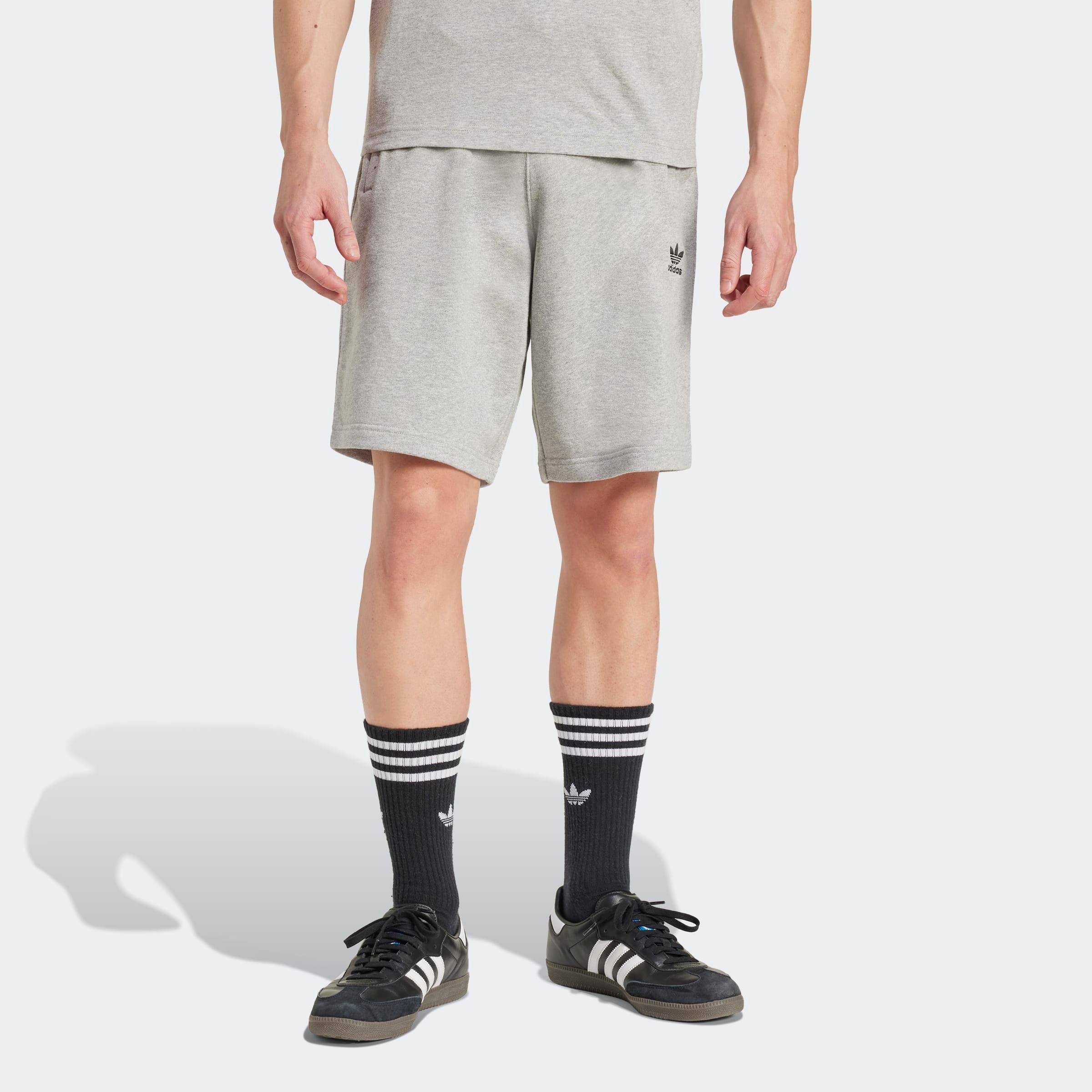Image of adidas Originals Shorts "ESSENTIALS TREFOIL" Essential Sweat Shorts mit Logo, aus weichem French-Terry Material