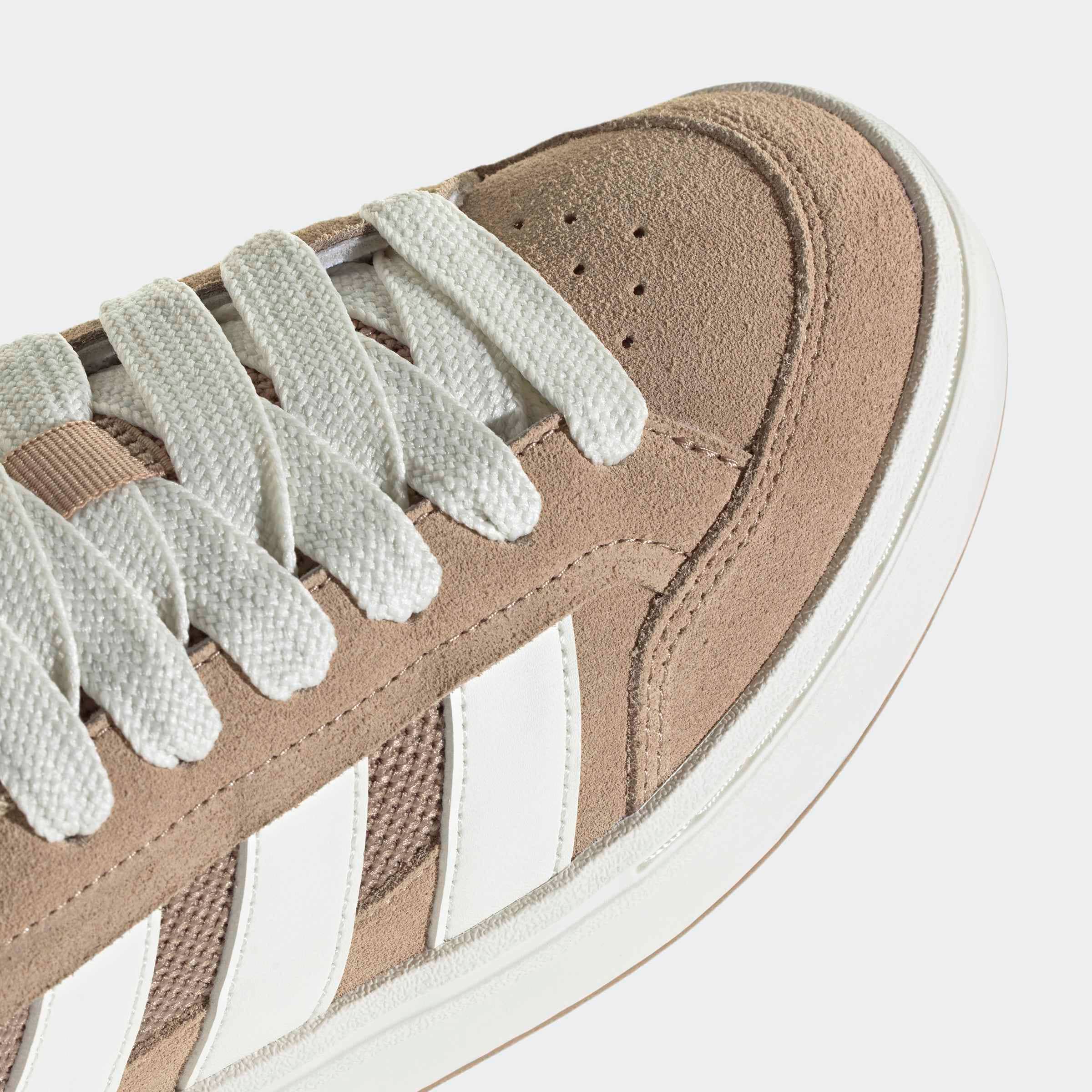 adidas Sportswear Sneakers »GRAND COURT ALPHA«  inspiriert vom Design des adidas campus 00