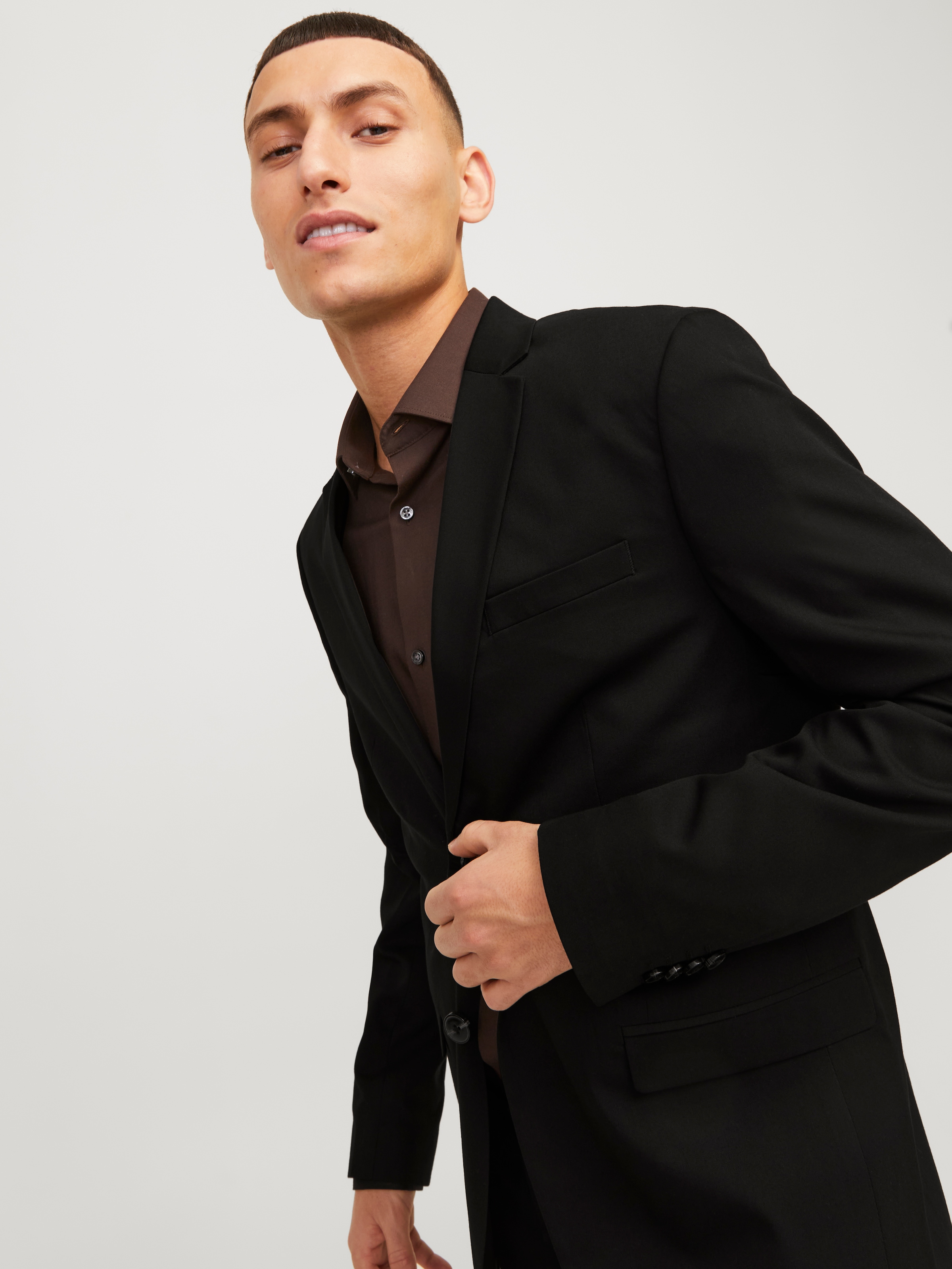 Jack & Jones Sakko »JPRFRANCO  Blazer mit 2-Knopf-Form und extra schmalem Schnitt« unifarben, modisch, slim fit, Kunstfaser