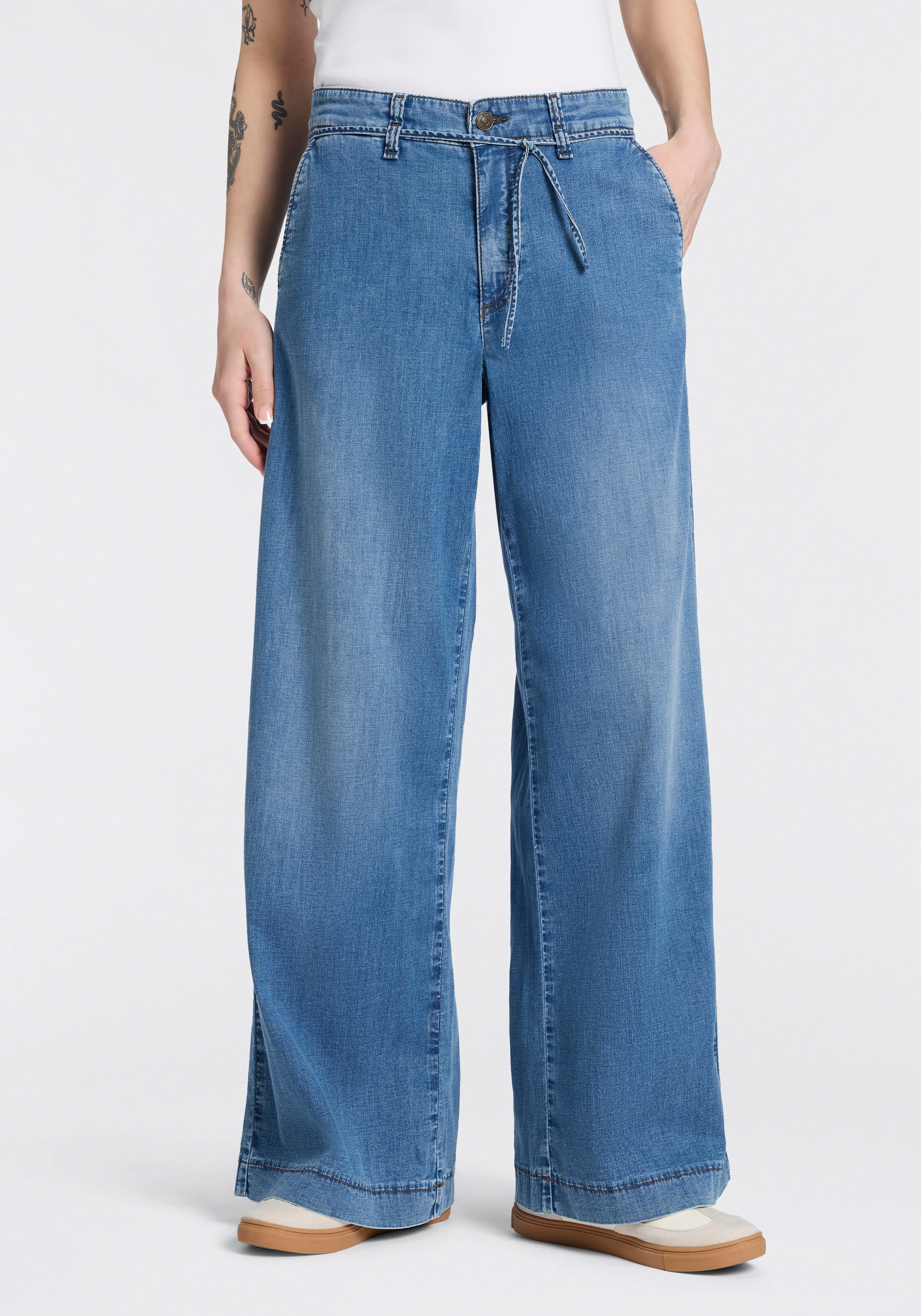 MAC Jeans large »WENDY« avec ceinture nouée en denim