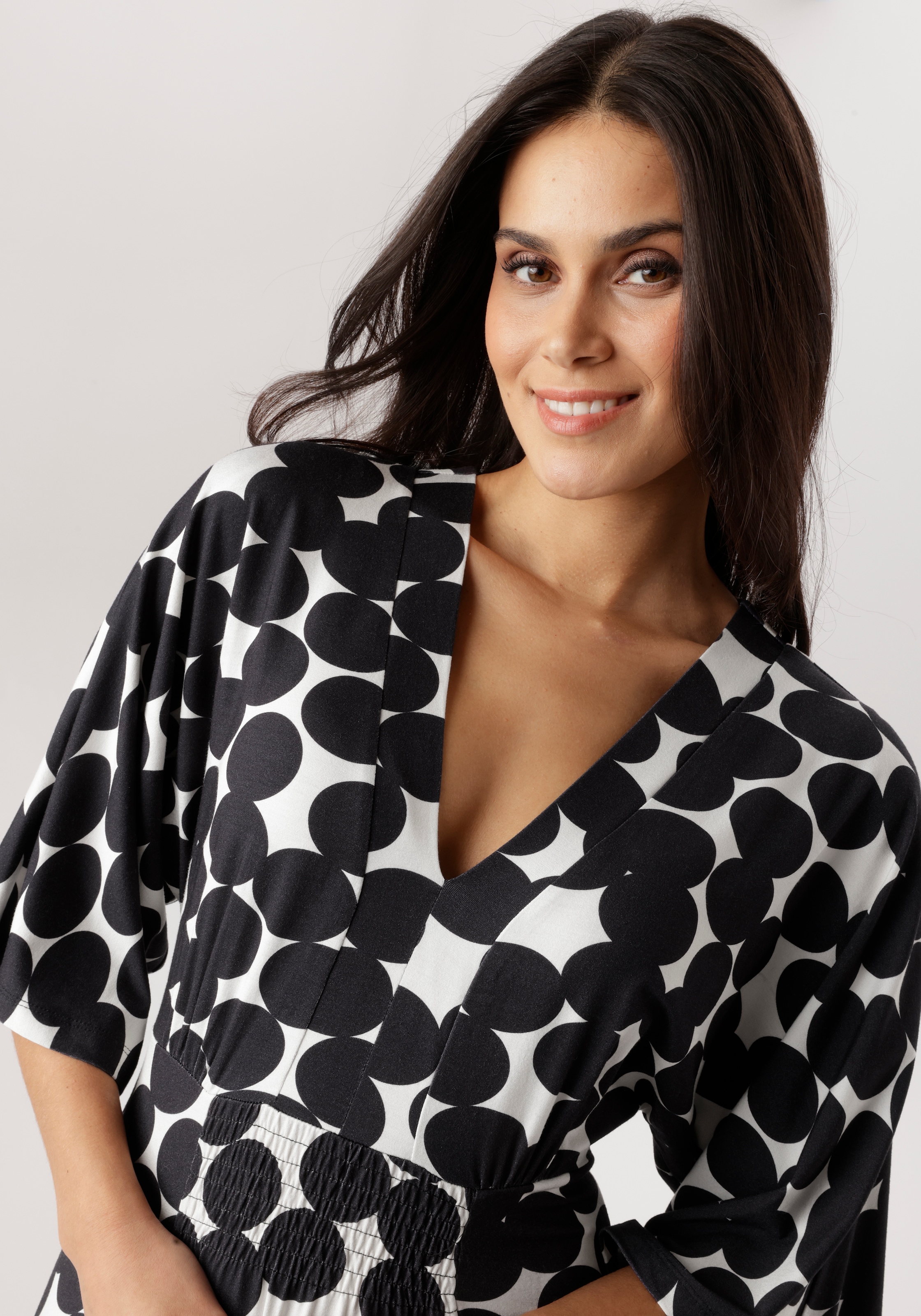 Aniston SELECTED Maxi robe mit weiten, 3/4-langen Ärmeln - NEUE KOLLKETION