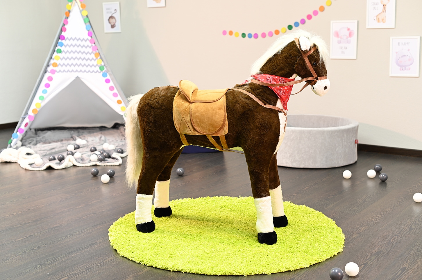 Knorrtoys® Stehpferd »Winnie«, mit Sattel, Zaumzeug und Halstuch