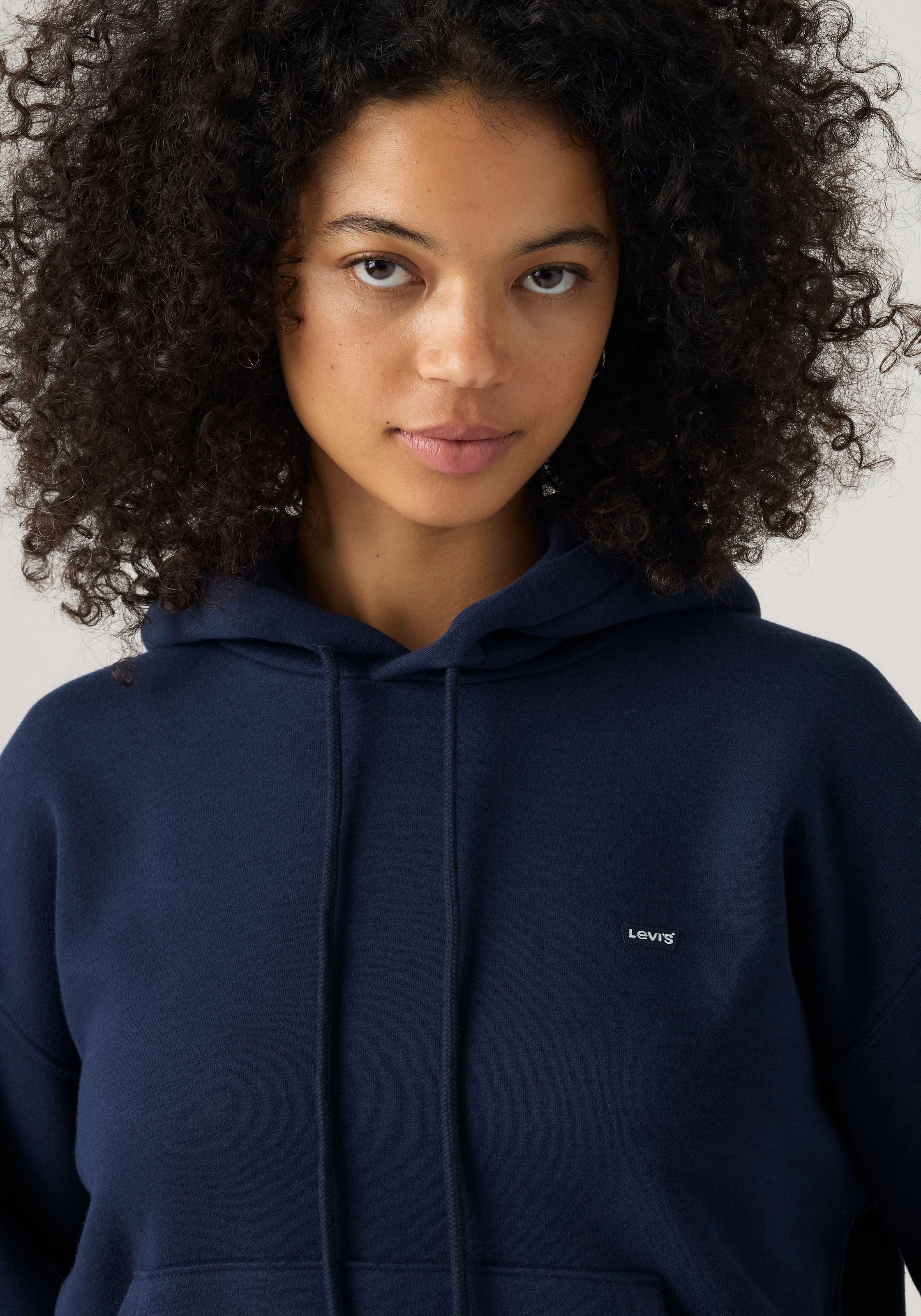Levi's® Hoodie »EVERYDAY HOODIE SWEATSHIRT«, avec coupe confortable

