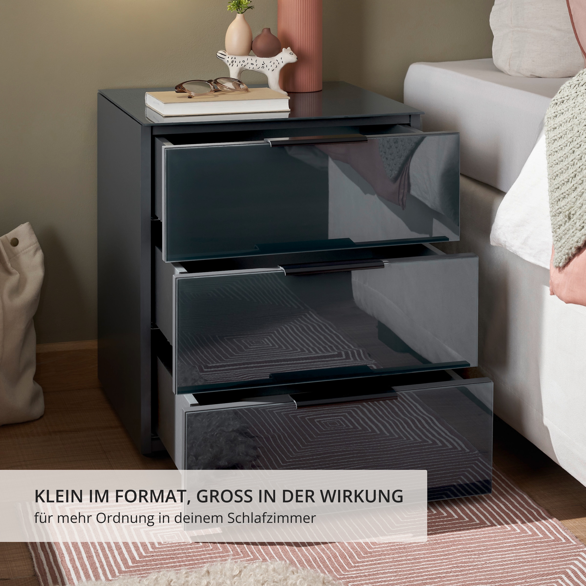 Schlafkontor Table de nuit »Pari Nachtkonsole, Nachtschrank, Nachttisch« mit 3 Schubkastenfronten aus Glas